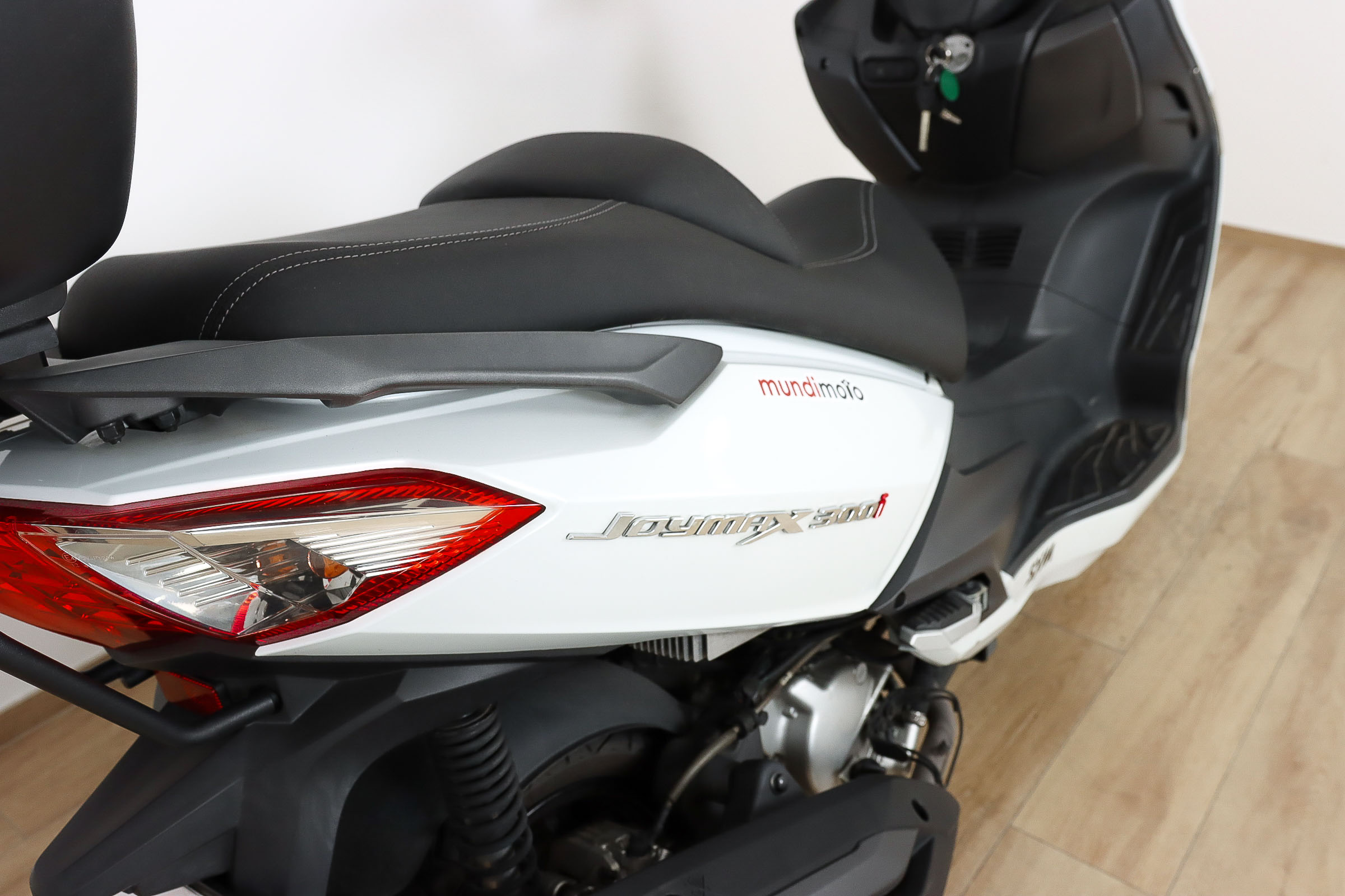 SYM JOYMAX 300i ABSSYM4 SYM JOYMAX 300i ABSSYM4