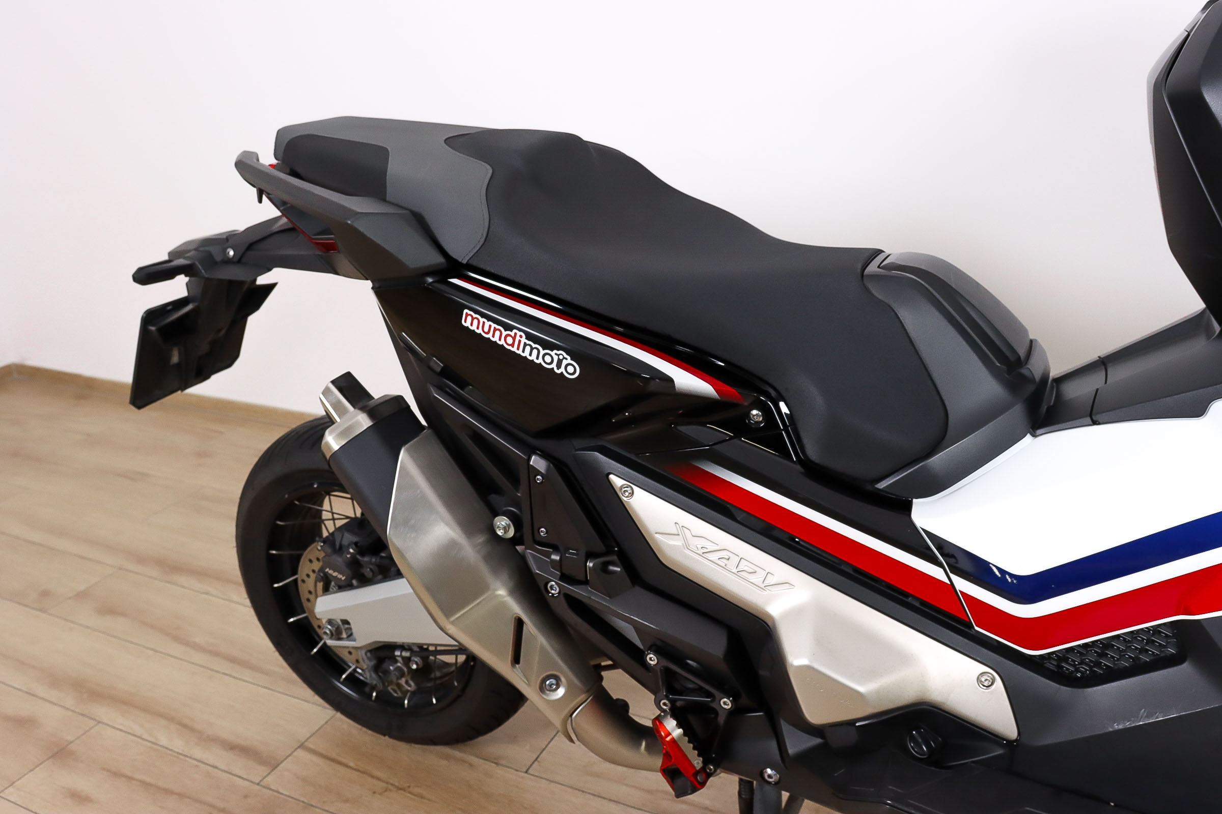 HONDA X-ADVHONDA4 HONDA X-ADVHONDA4