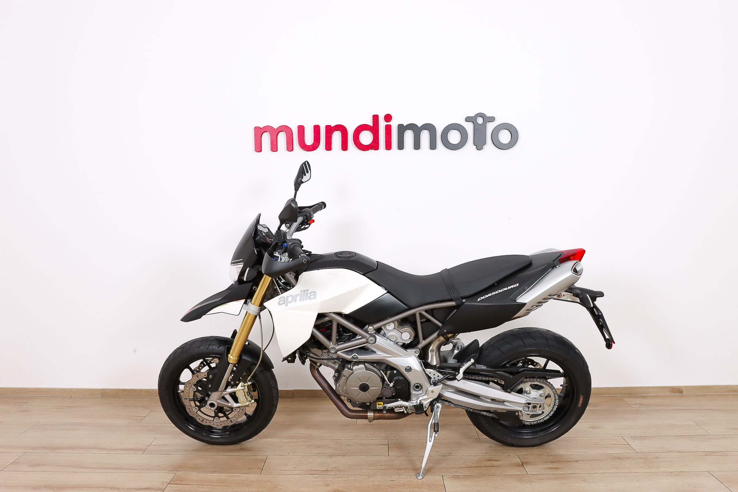 APRILIA Dorsoduro 750APRILIA5 APRILIA Dorsoduro 750APRILIA5