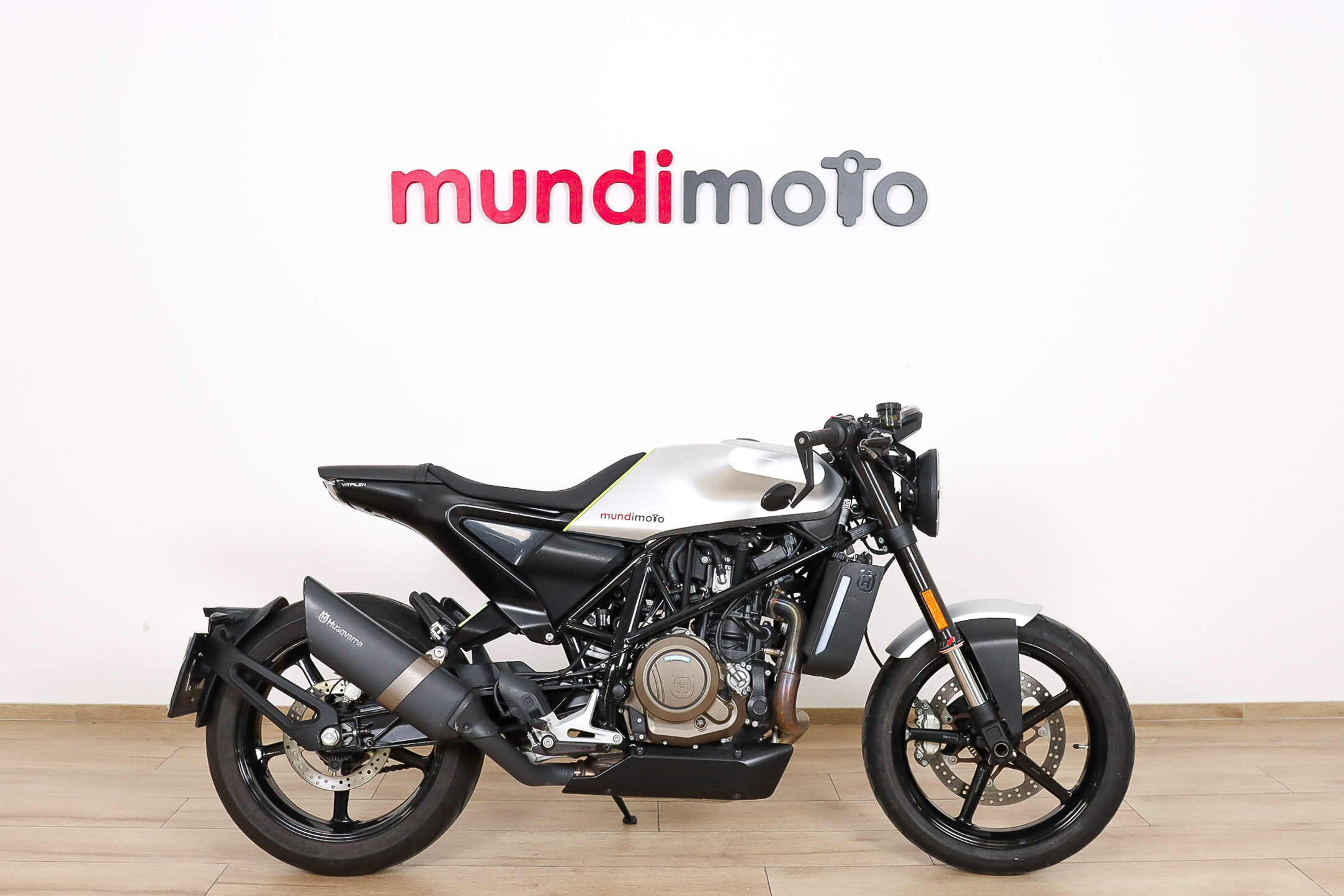 HUSQVARNA Vitpilen 701HUSQVARNA0 HUSQVARNA Vitpilen 701HUSQVARNA0