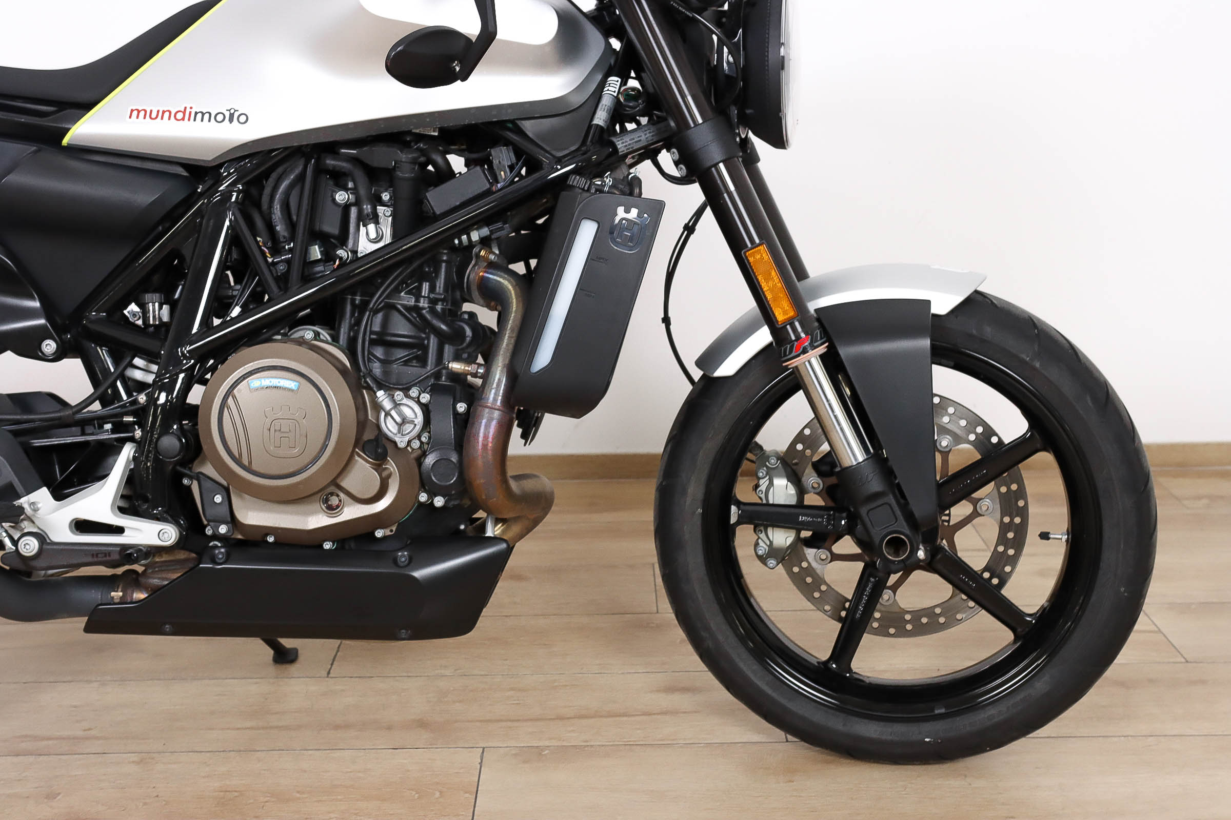 HUSQVARNA Vitpilen 701HUSQVARNA3 HUSQVARNA Vitpilen 701HUSQVARNA3
