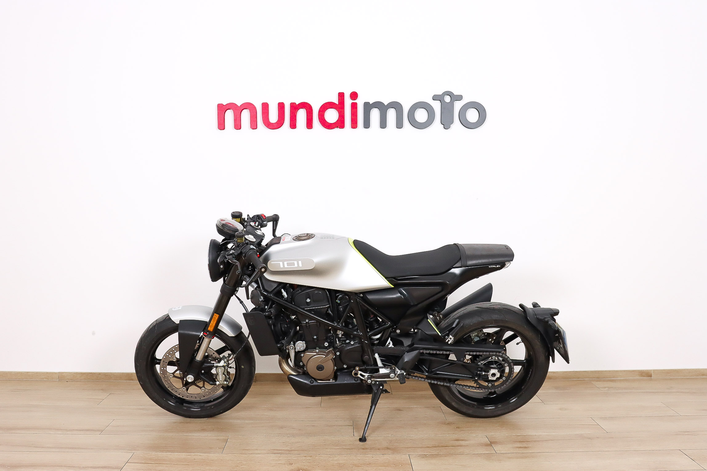 HUSQVARNA Vitpilen 701HUSQVARNA6 HUSQVARNA Vitpilen 701HUSQVARNA6