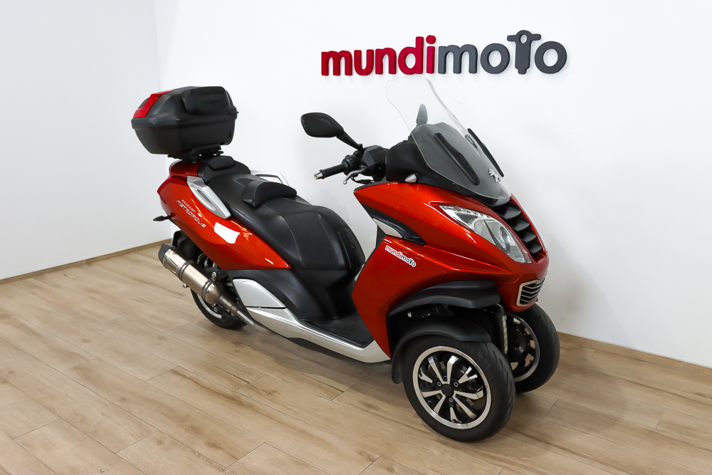 PEUGEOT Metropolis 400 promoPEUGEOT2 PEUGEOT Metropolis 400 promoPEUGEOT2