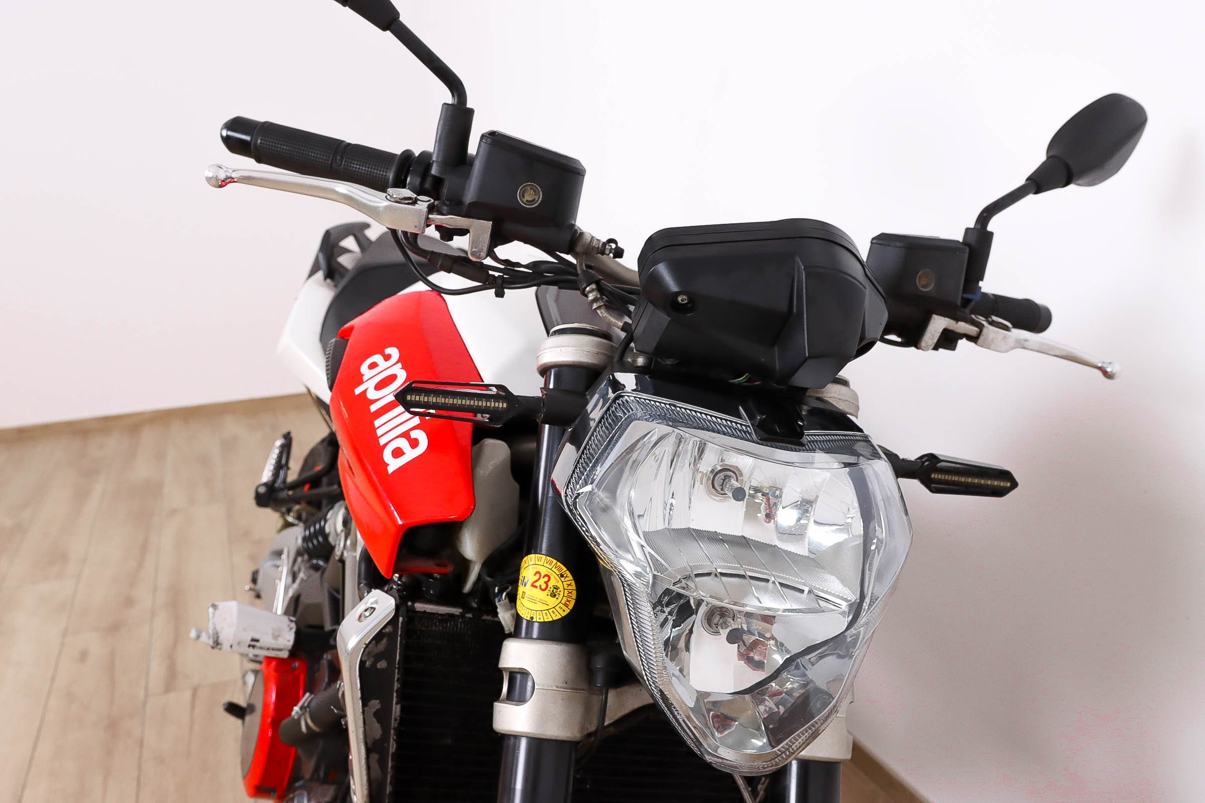 APRILIA Shiver 750APRILIA4 APRILIA Shiver 750APRILIA4