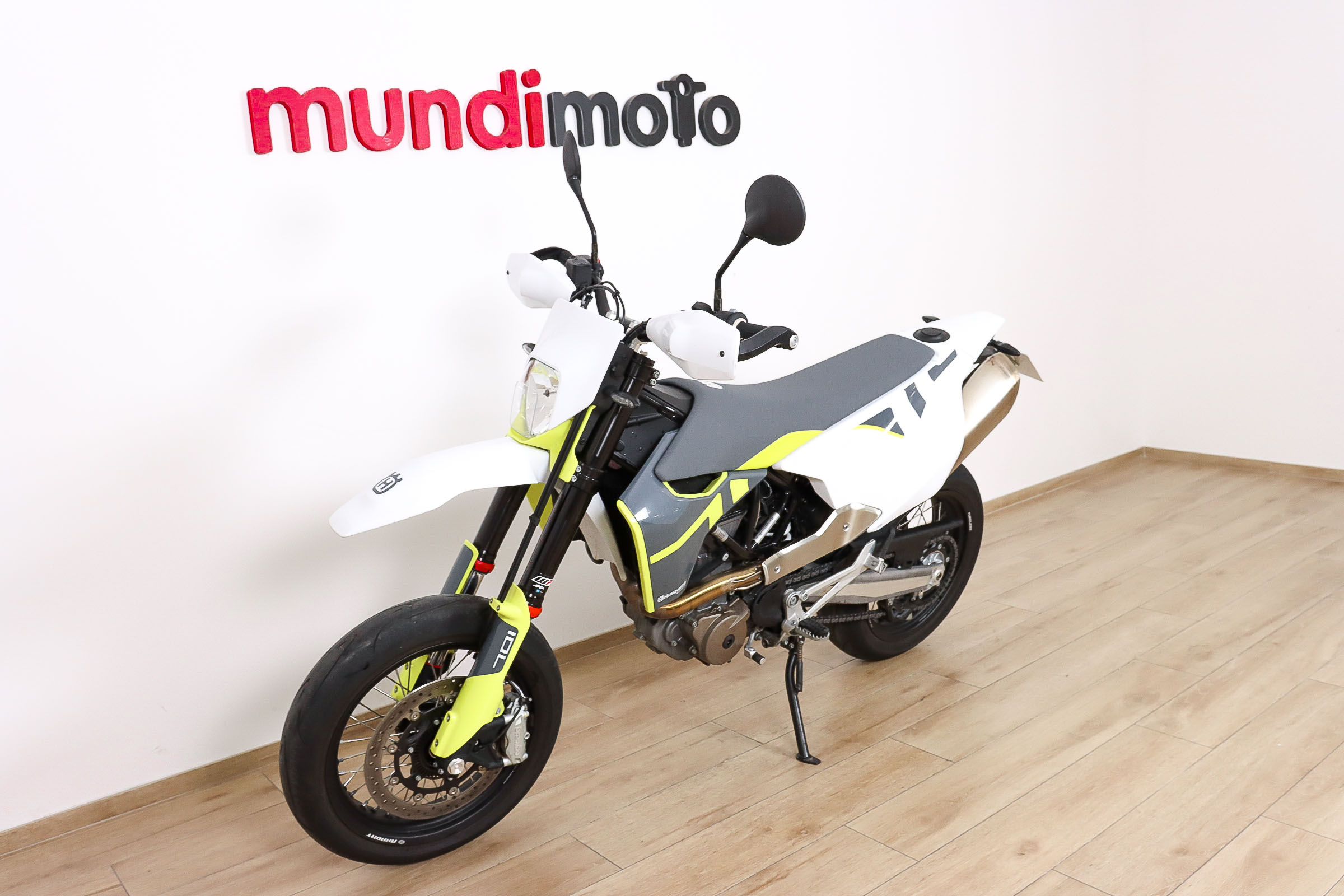 HUSQVARNA 701 SupermotoHUSQVARNA7 HUSQVARNA 701 SupermotoHUSQVARNA7