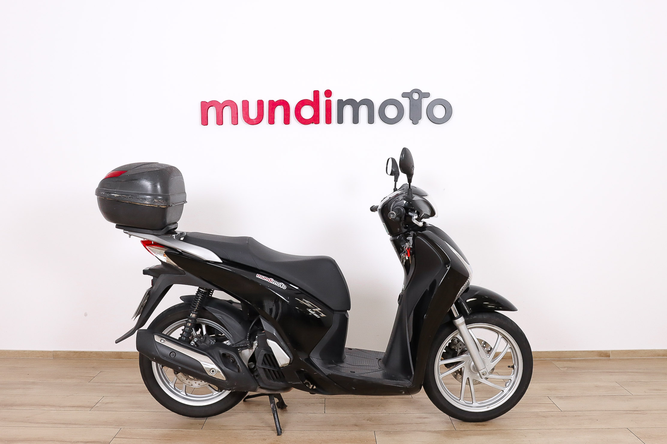 HONDA SCOOPY SH125i ABSHONDA0 HONDA SCOOPY SH125i ABSHONDA0