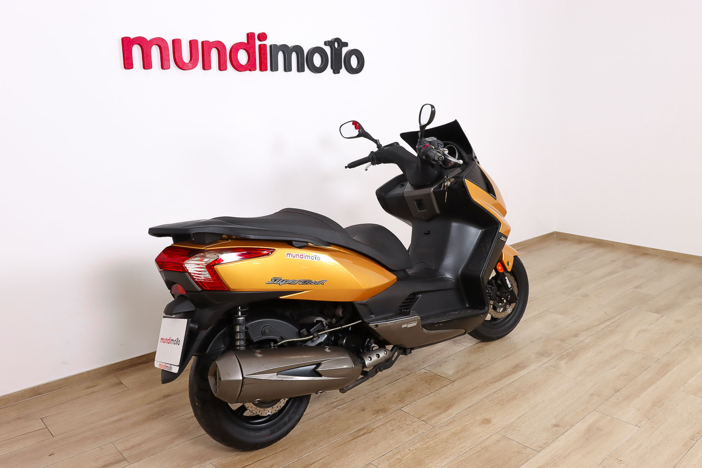 KYMCO Super Dink 300iKYMCO1 KYMCO Super Dink 300iKYMCO1