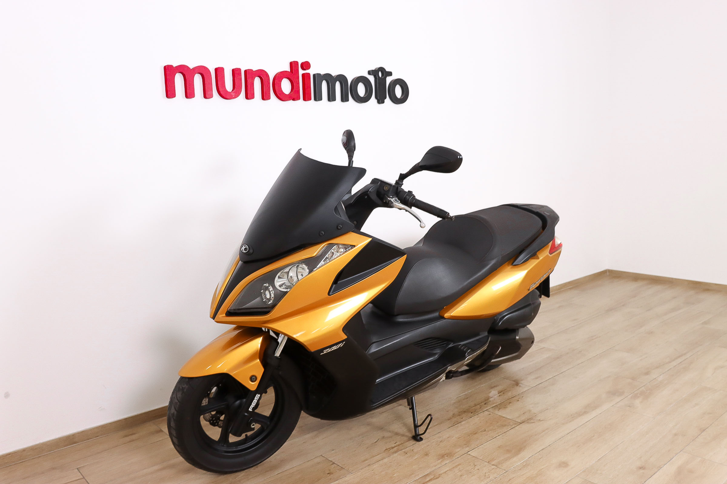 KYMCO Super Dink 300iKYMCO7 KYMCO Super Dink 300iKYMCO7