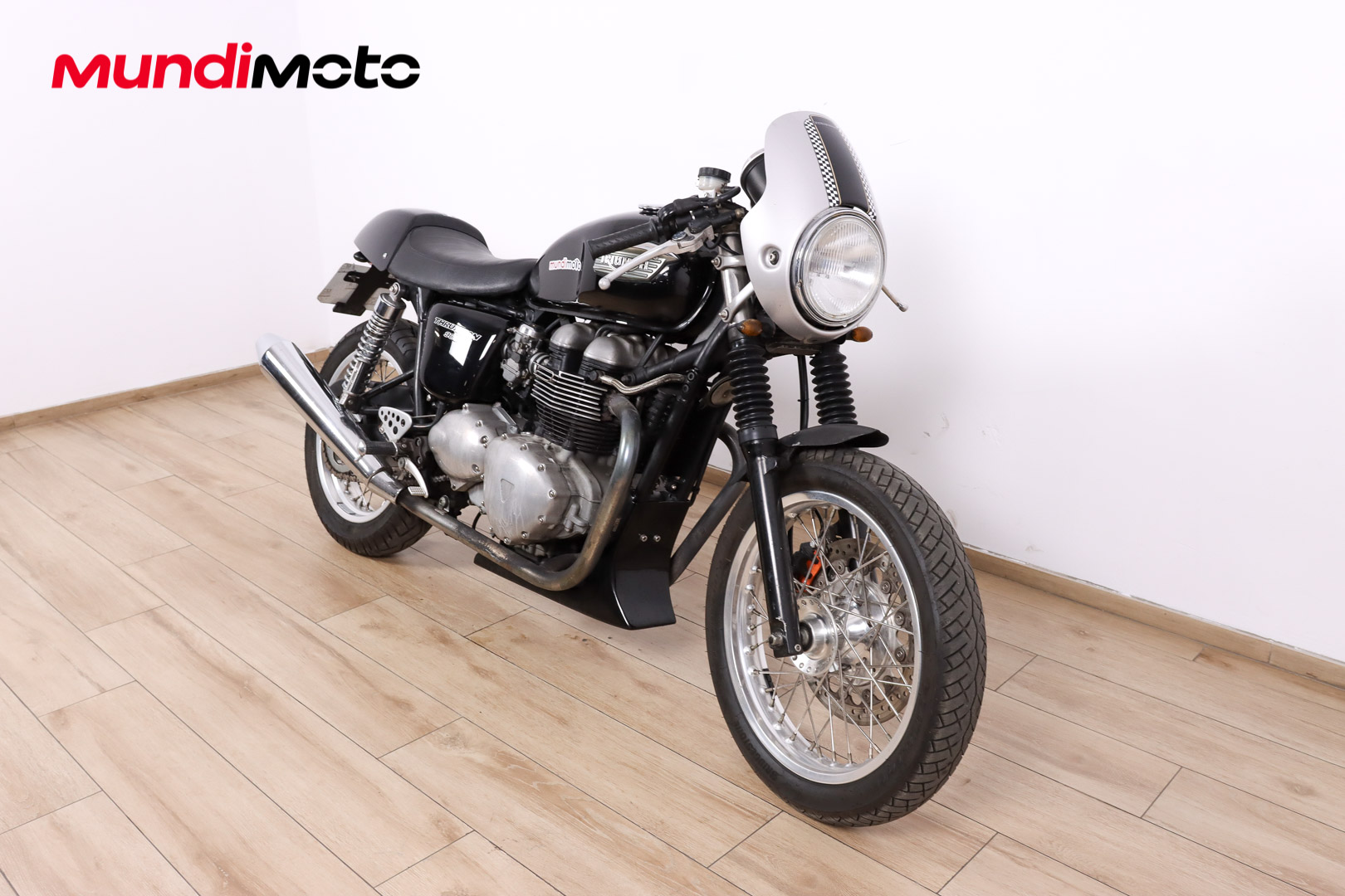 TRIUMPH Thruxton EFITRIUMPH2 TRIUMPH Thruxton EFITRIUMPH2