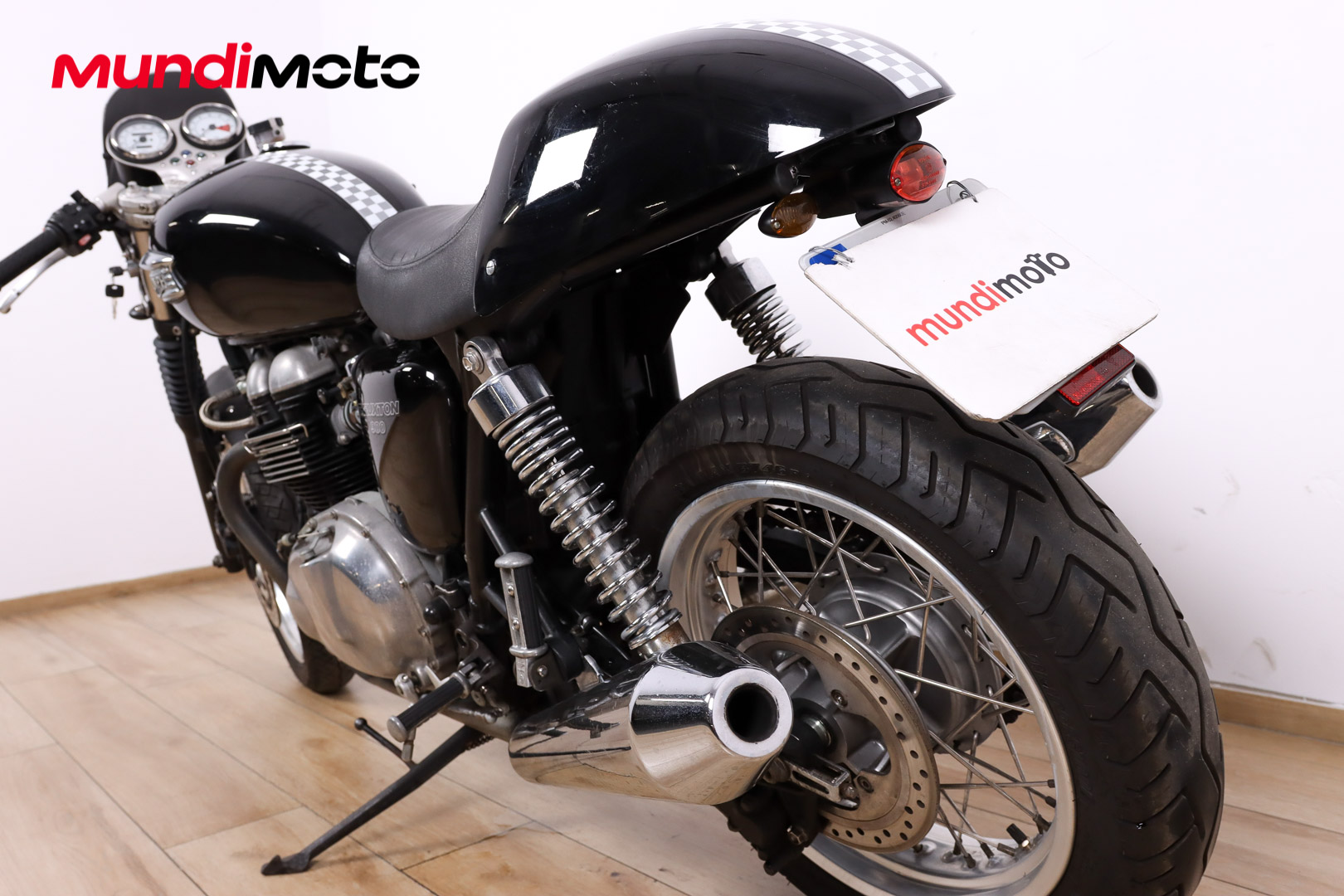 TRIUMPH Thruxton EFITRIUMPH9 TRIUMPH Thruxton EFITRIUMPH9