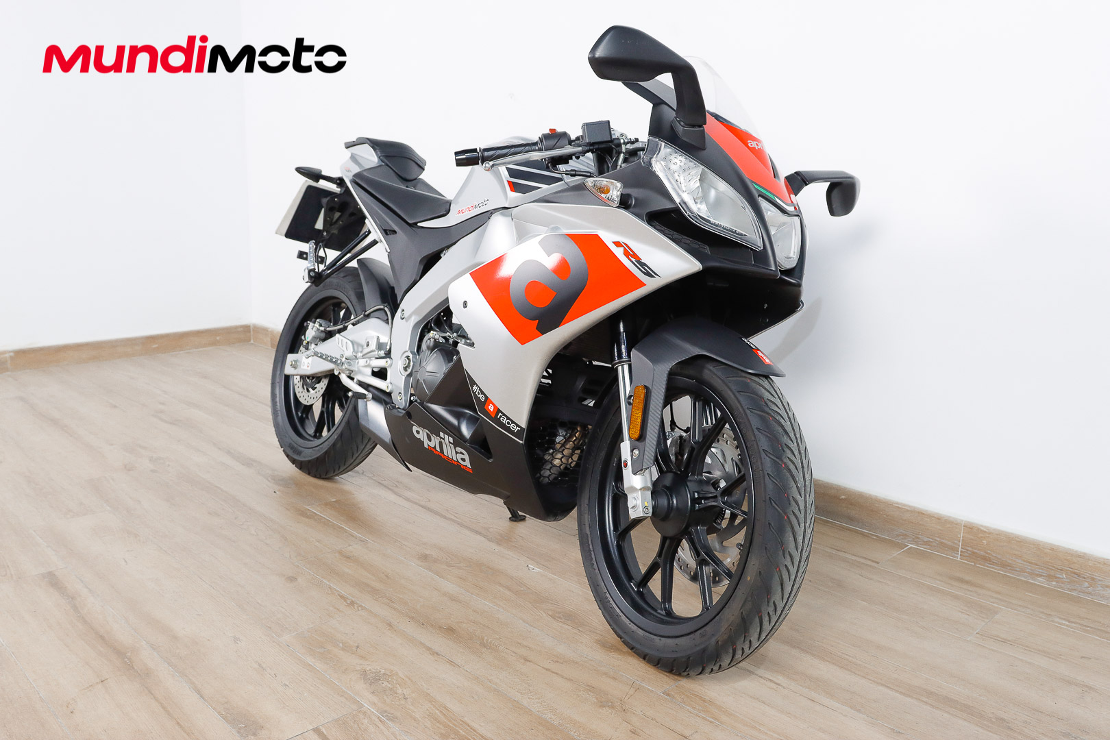APRILIA RS4 125APRILIA1 APRILIA RS4 125APRILIA1