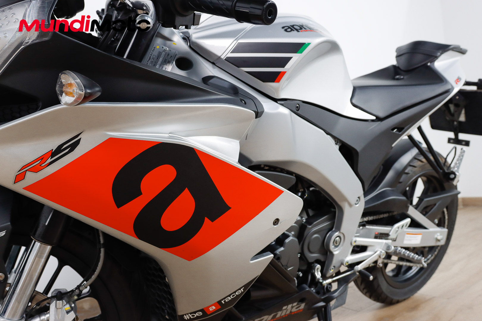 APRILIA RS4 125APRILIA8 APRILIA RS4 125APRILIA8