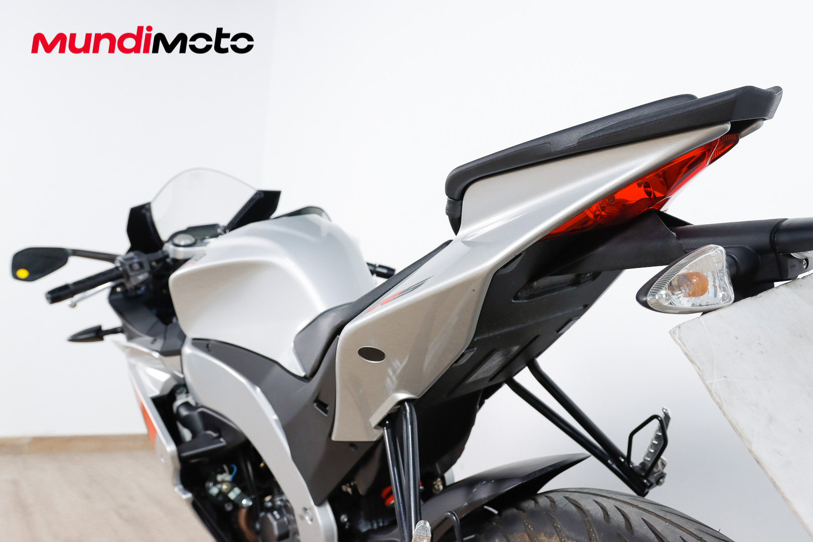 APRILIA RS4 125APRILIA9 APRILIA RS4 125APRILIA9