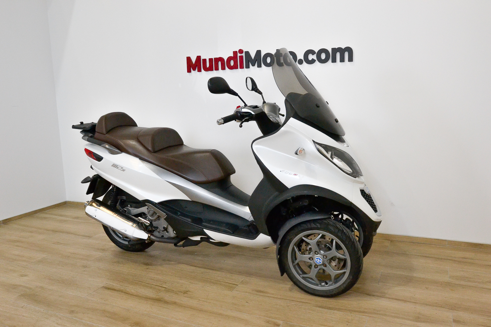 PIAGGIO MP3 500 Business promoPIAGGIO2 PIAGGIO MP3 500 Business promoPIAGGIO2