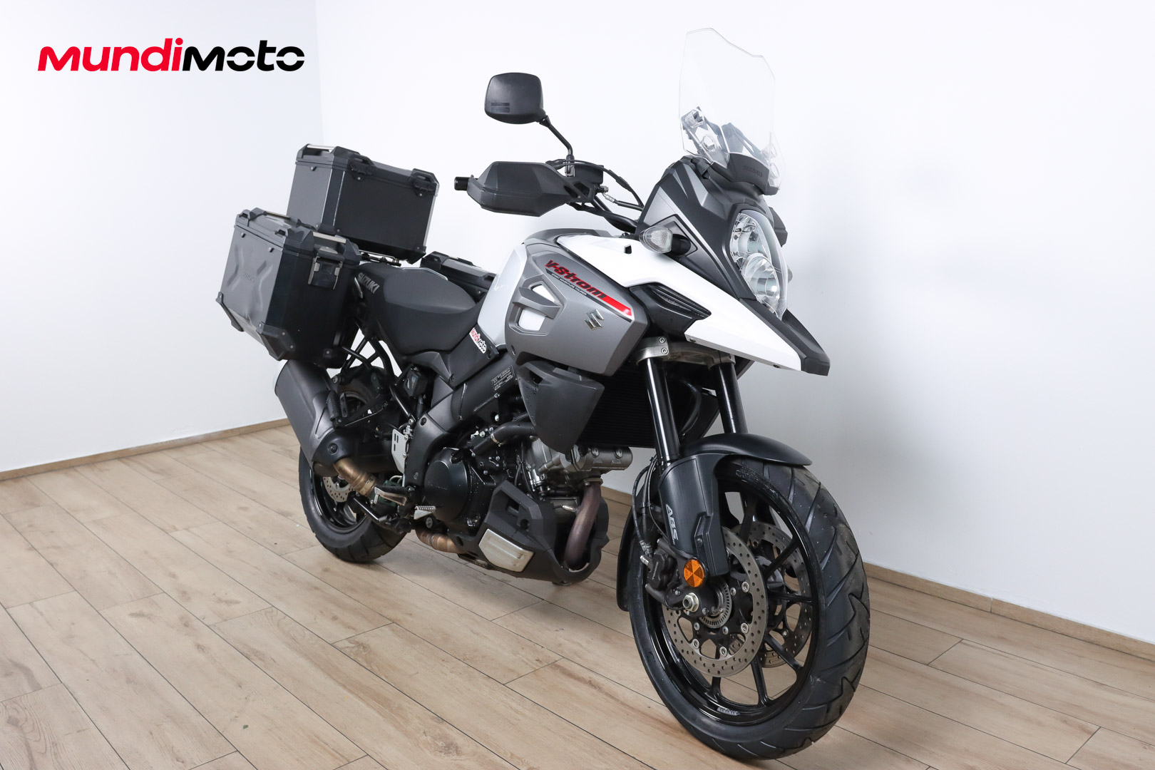 SUZUKI V-Strom 1000 ABS promoSUZUKI1 SUZUKI V-Strom 1000 ABS promoSUZUKI1