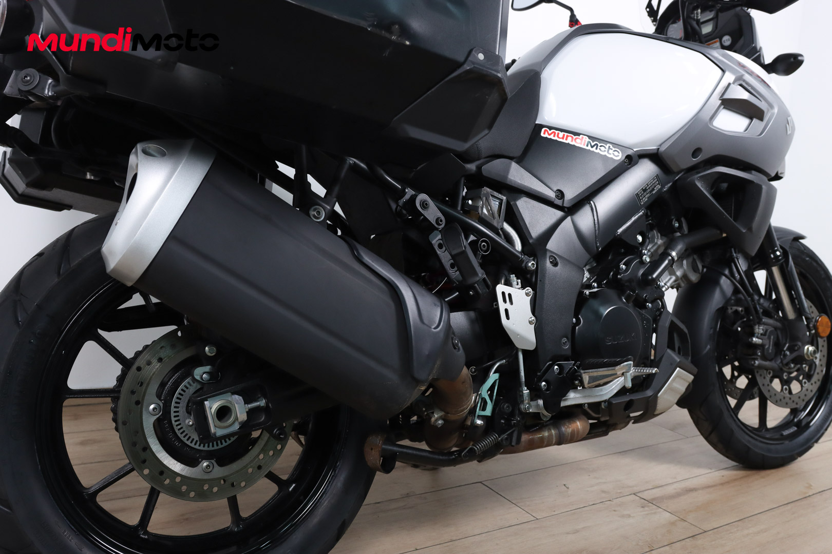 SUZUKI V-Strom 1000 ABS promoSUZUKI3 SUZUKI V-Strom 1000 ABS promoSUZUKI3