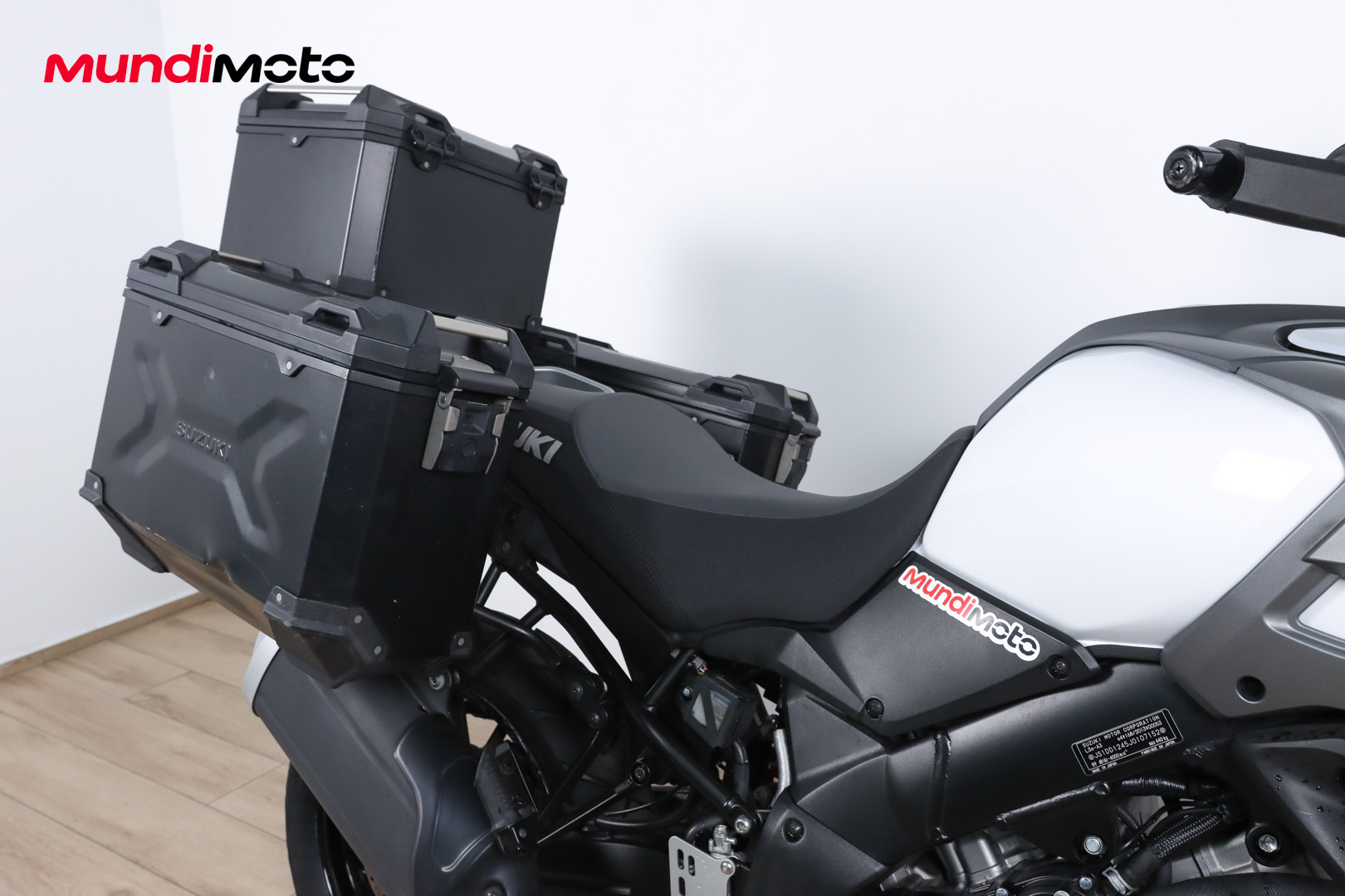 SUZUKI V-Strom 1000 ABS promoSUZUKI5 SUZUKI V-Strom 1000 ABS promoSUZUKI5