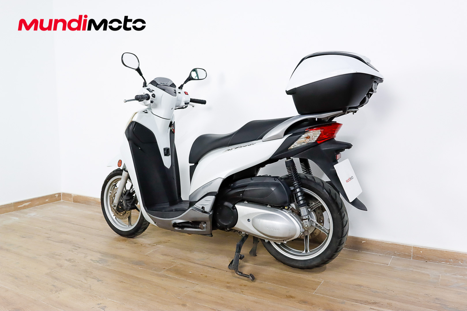 HONDA SCOOPY SH300i ABS Top BoxHONDA6 HONDA SCOOPY SH300i ABS Top BoxHONDA6