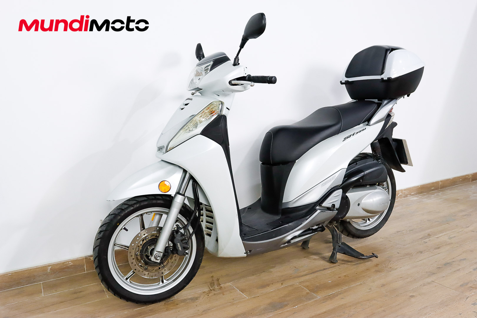HONDA SCOOPY SH300i ABS Top BoxHONDA7 HONDA SCOOPY SH300i ABS Top BoxHONDA7