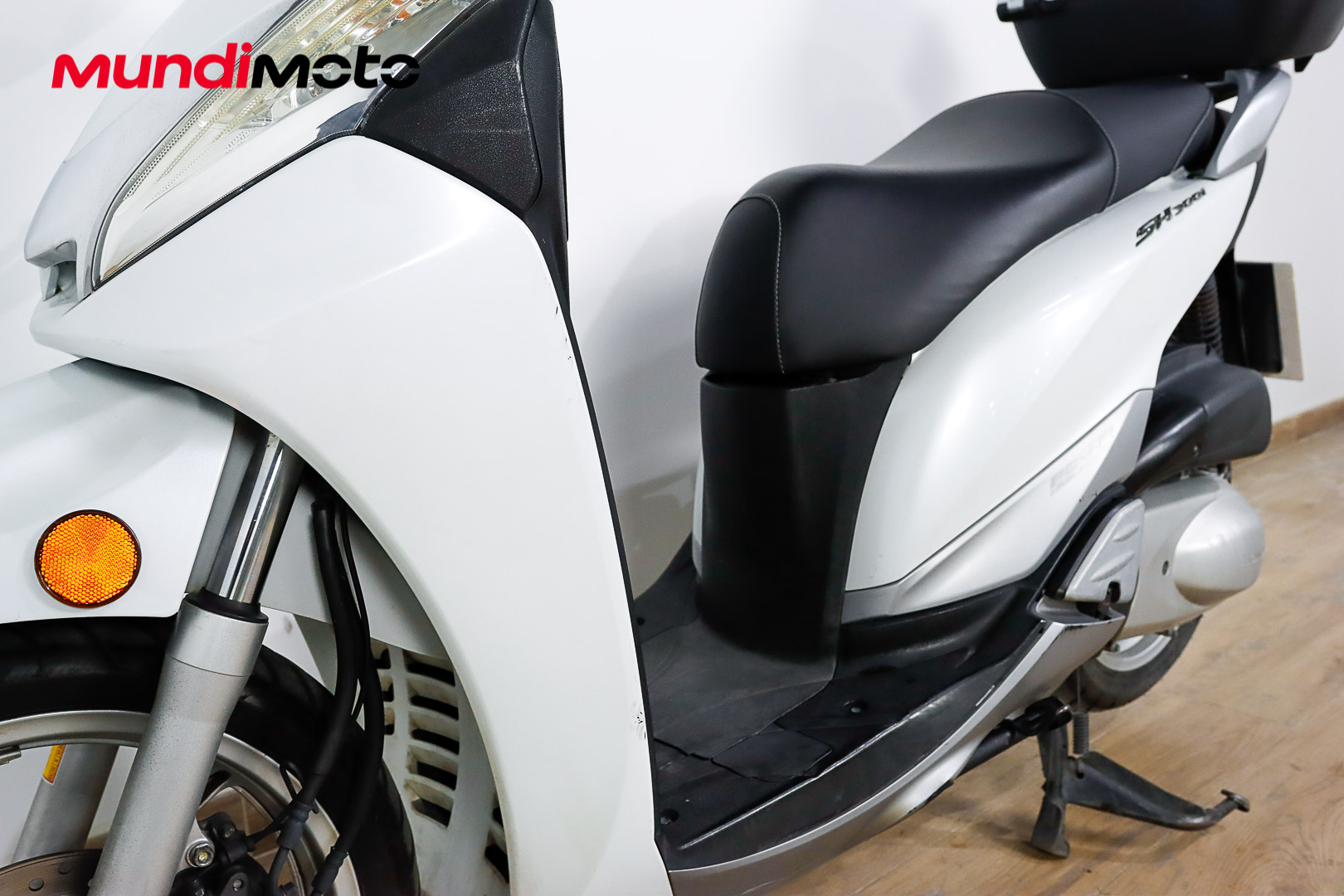 HONDA SCOOPY SH300i ABS Top BoxHONDA8 HONDA SCOOPY SH300i ABS Top BoxHONDA8