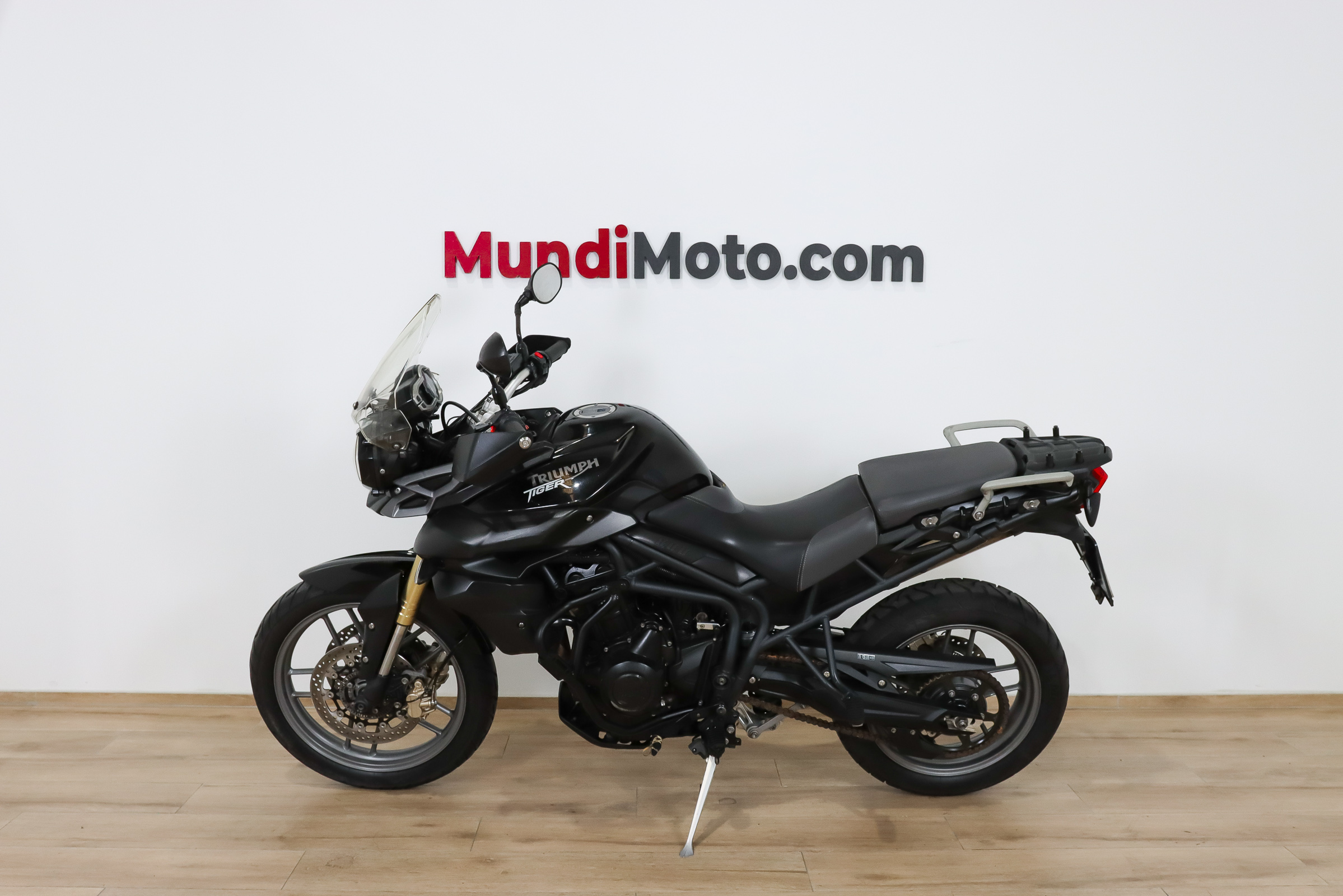 TRIUMPH TIGER 800TRIUMPH6 TRIUMPH TIGER 800TRIUMPH6