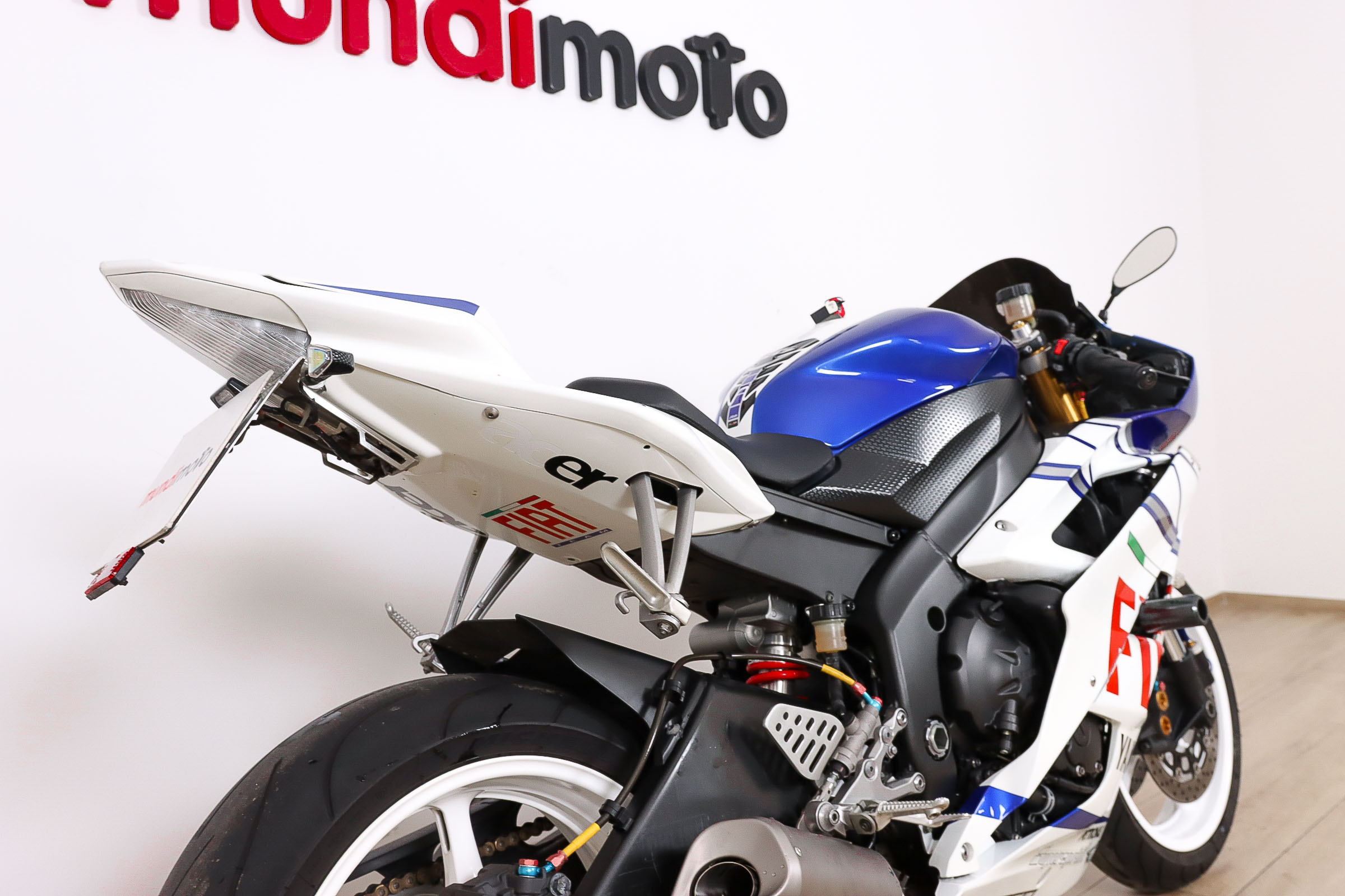 YAMAHA YZF R6RYAMAHA6 YAMAHA YZF R6RYAMAHA6