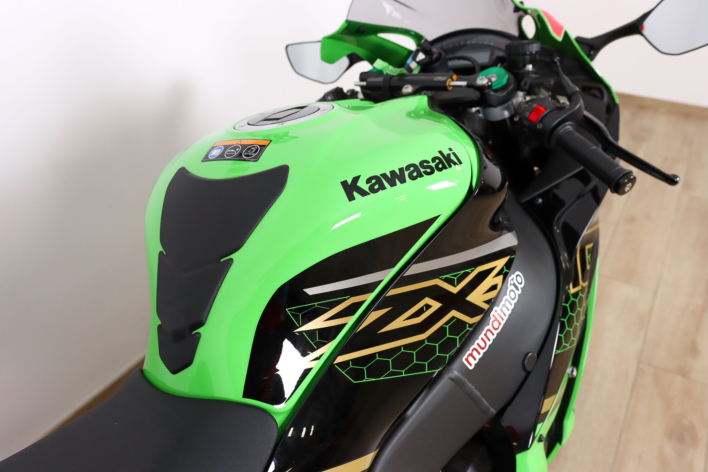 KAWASAKI ZX 10R KRTKAWASAKI4 KAWASAKI ZX 10R KRTKAWASAKI4