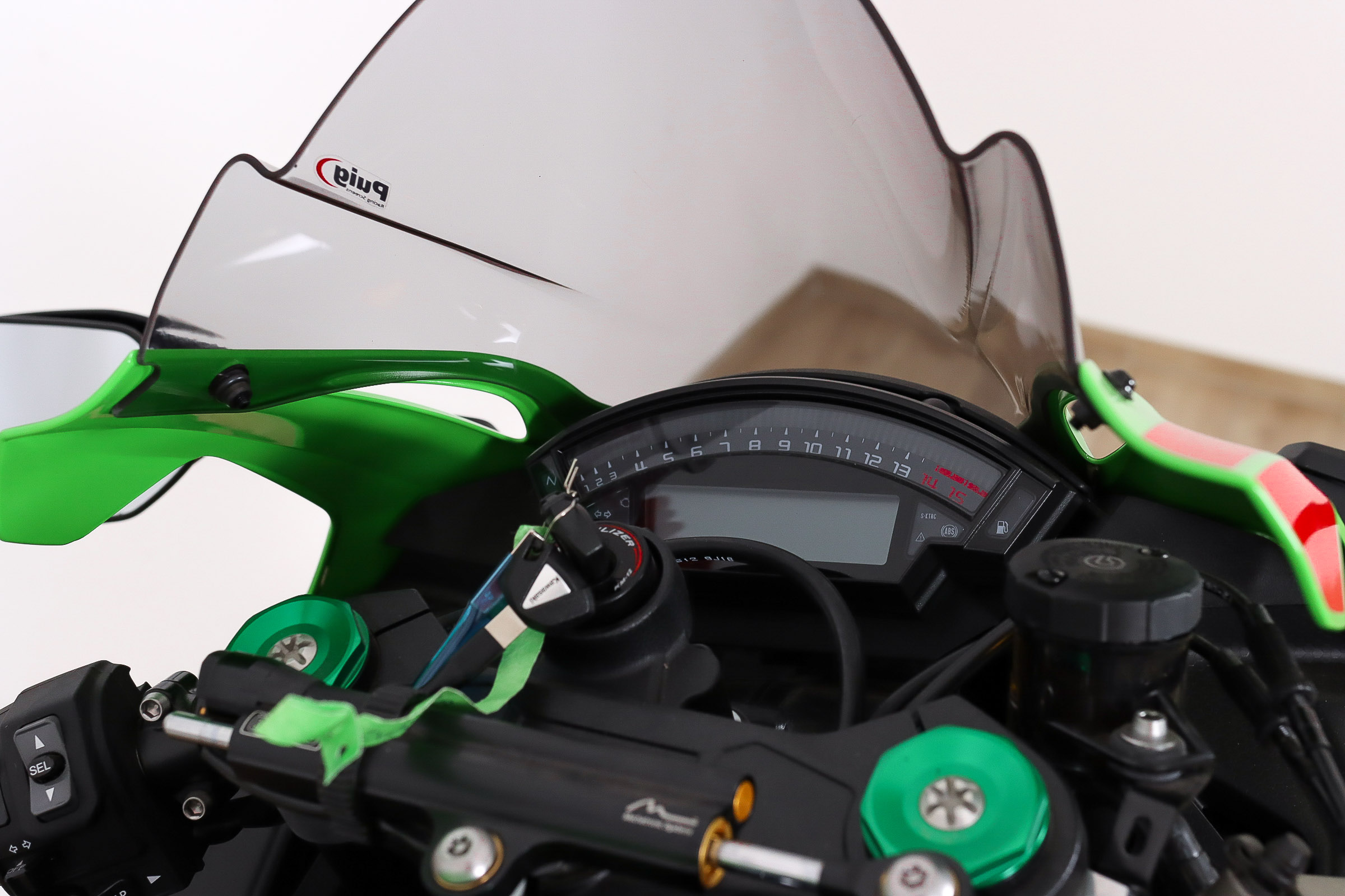 KAWASAKI ZX 10R KRTKAWASAKI5 KAWASAKI ZX 10R KRTKAWASAKI5
