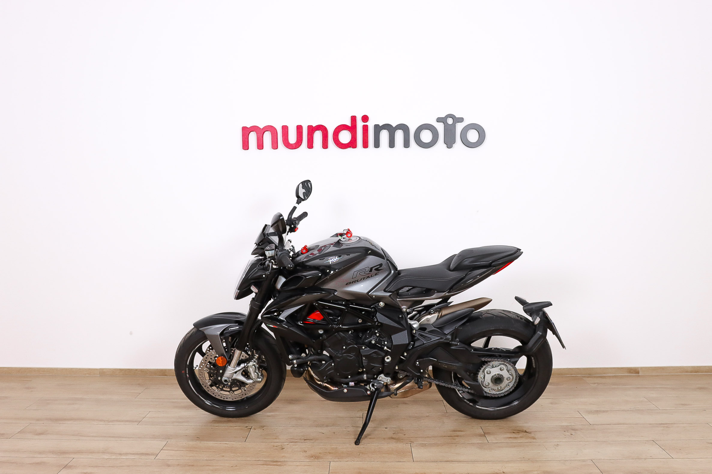 MV AGUSTA BRUTALE 800 RRMV AGUSTA8 MV AGUSTA BRUTALE 800 RRMV AGUSTA8