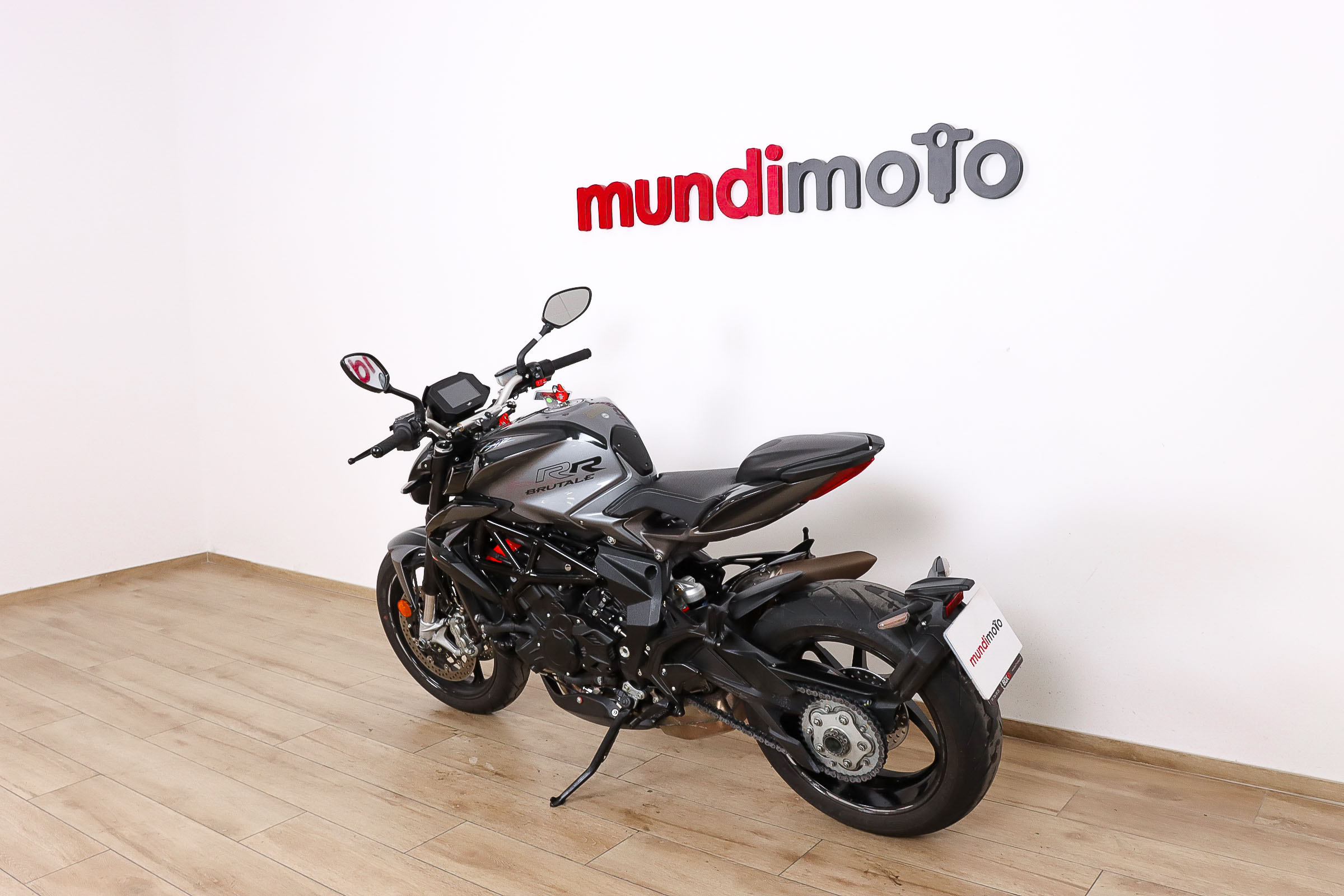 MV AGUSTA BRUTALE 800 RRMV AGUSTA9 MV AGUSTA BRUTALE 800 RRMV AGUSTA9