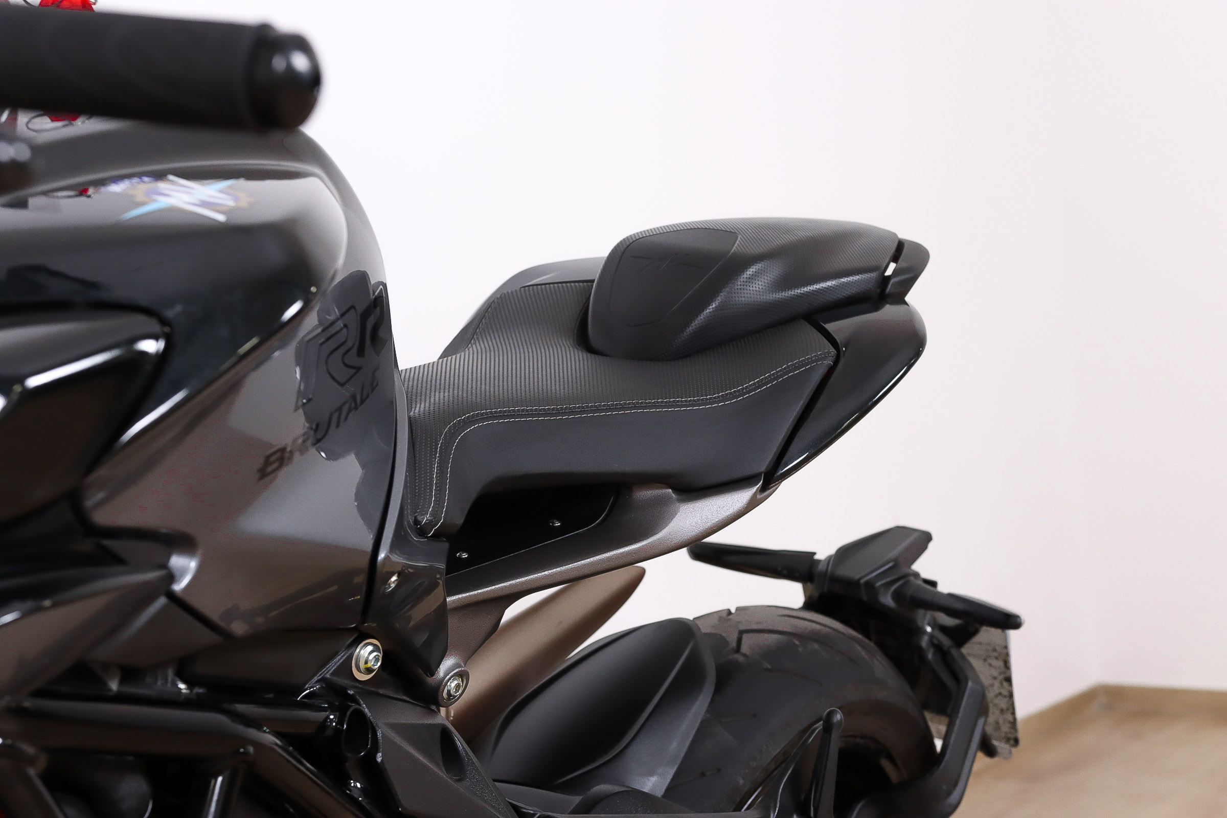 MV AGUSTA BRUTALE 800 RRMV AGUSTA16 MV AGUSTA BRUTALE 800 RRMV AGUSTA16