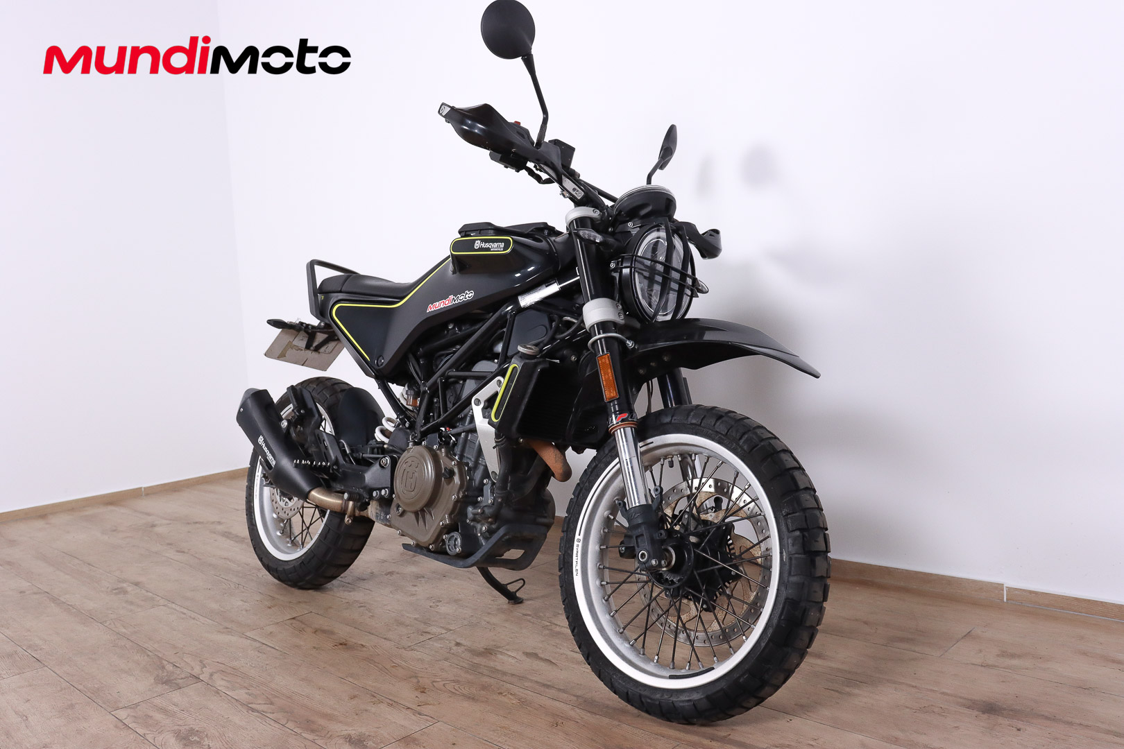 HUSQVARNA SVARTPILEN 401HUSQVARNA1 HUSQVARNA SVARTPILEN 401HUSQVARNA1
