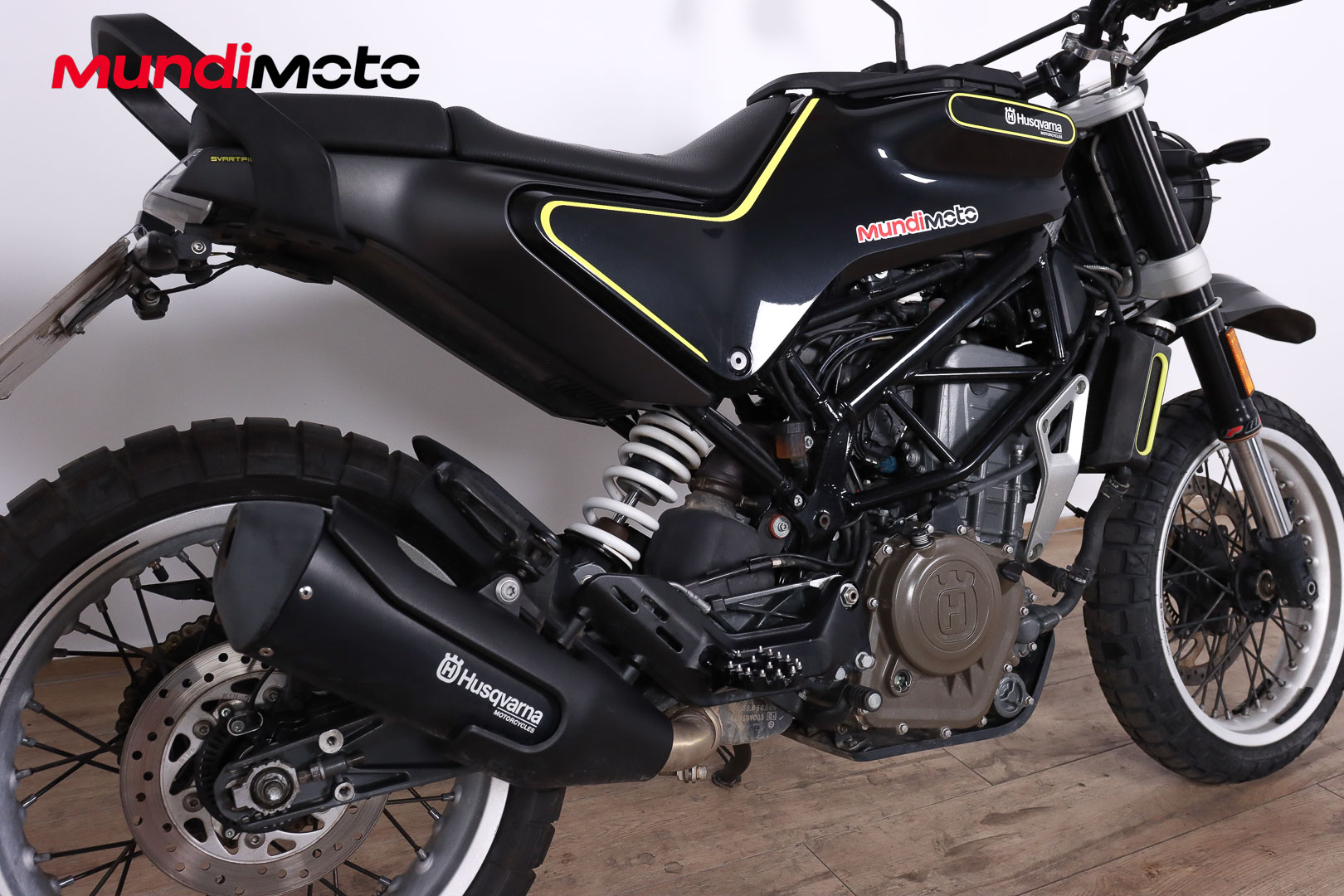 HUSQVARNA SVARTPILEN 401HUSQVARNA3 HUSQVARNA SVARTPILEN 401HUSQVARNA3