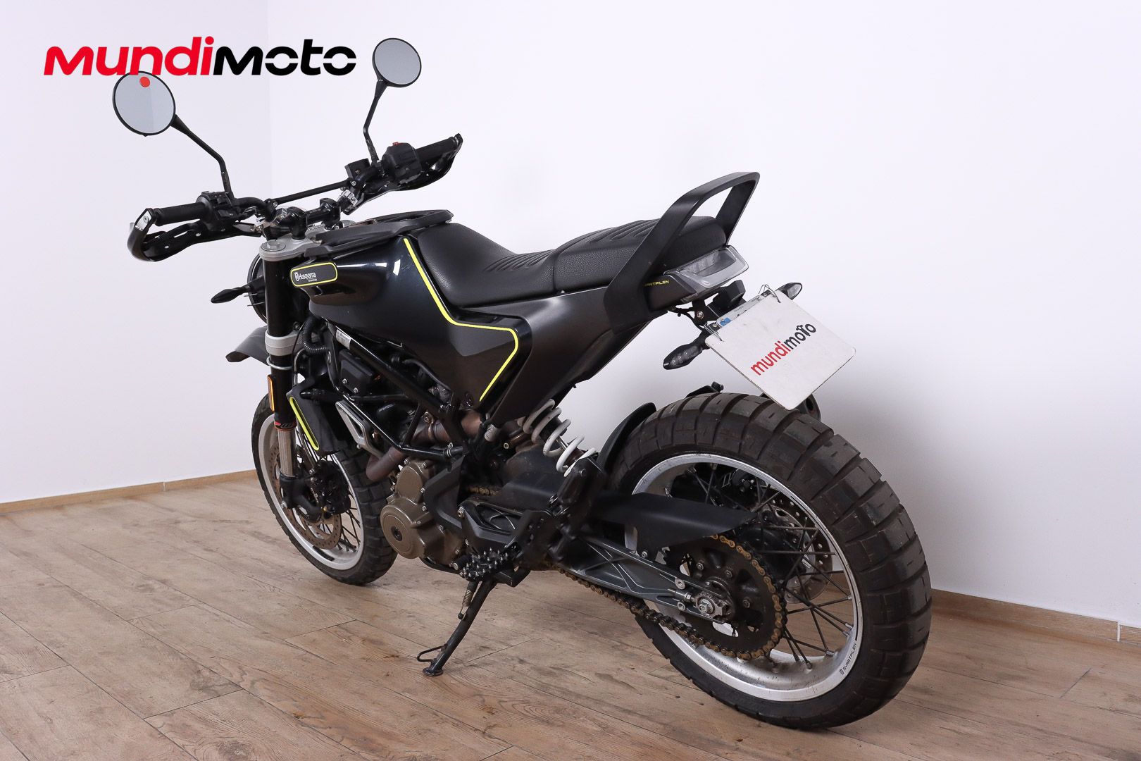 HUSQVARNA SVARTPILEN 401HUSQVARNA6 HUSQVARNA SVARTPILEN 401HUSQVARNA6