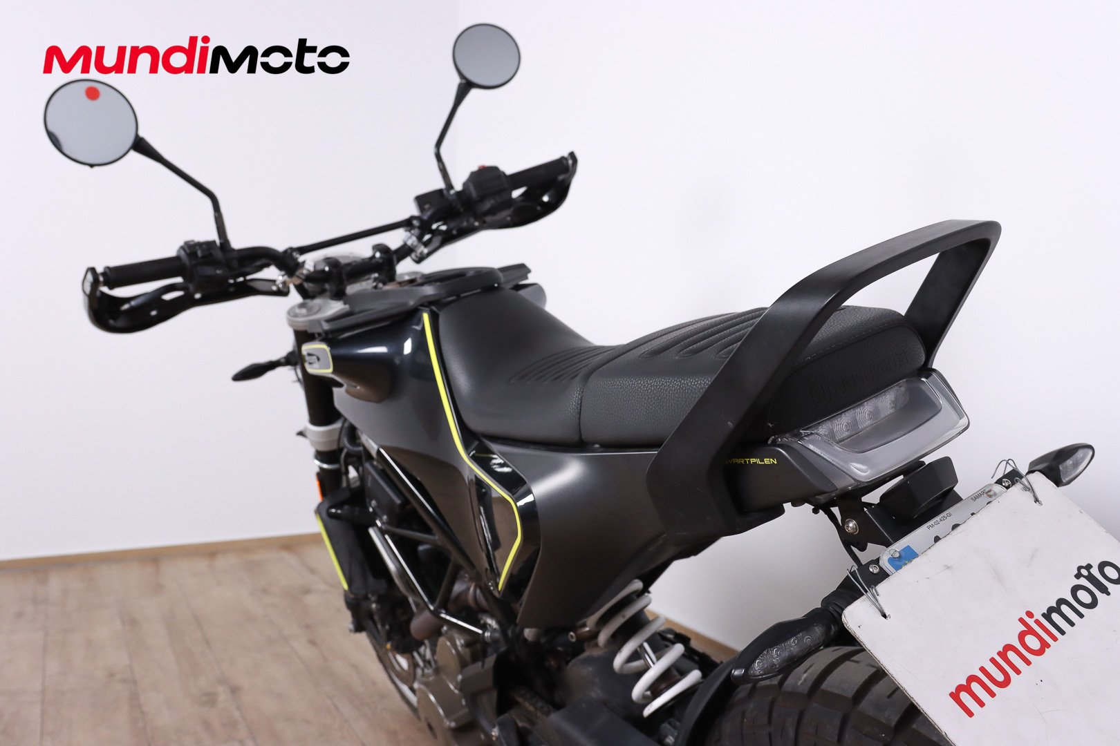 HUSQVARNA SVARTPILEN 401HUSQVARNA9 HUSQVARNA SVARTPILEN 401HUSQVARNA9