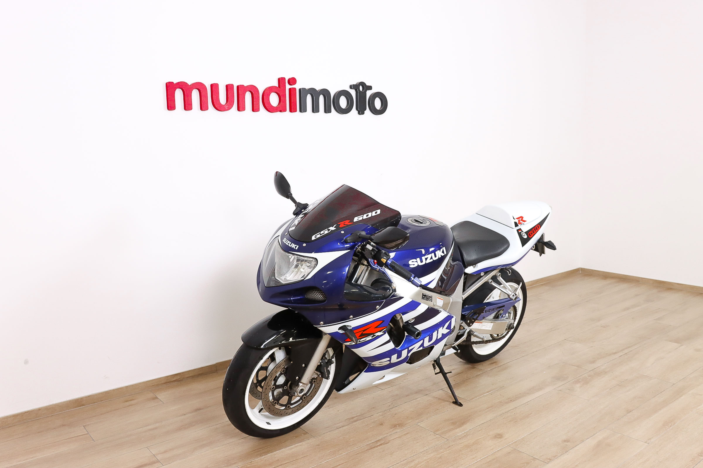SUZUKI GSX R600SUZUKI7 SUZUKI GSX R600SUZUKI7