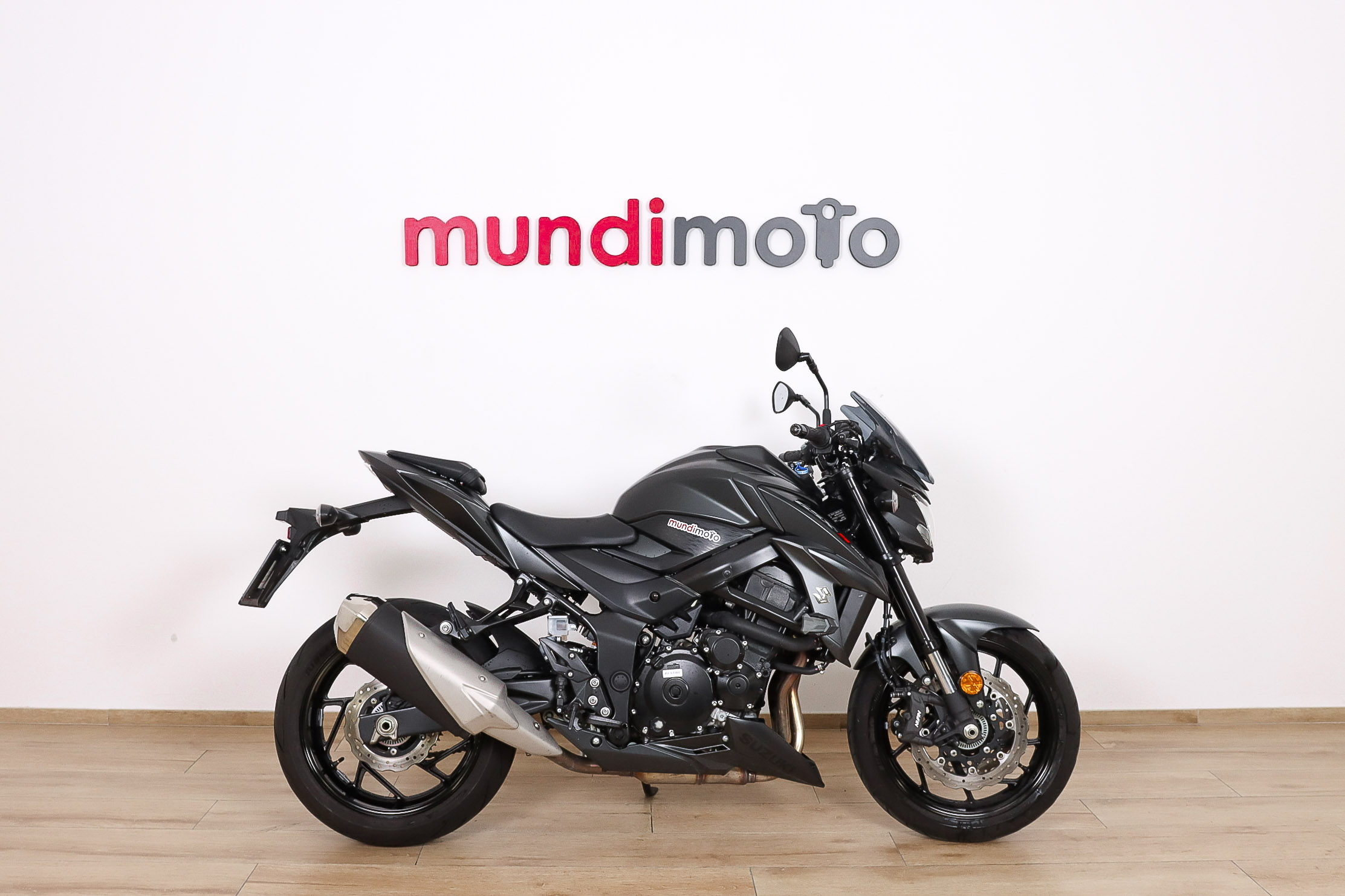 SUZUKI GSX-S 750SUZUKI0 SUZUKI GSX-S 750SUZUKI0