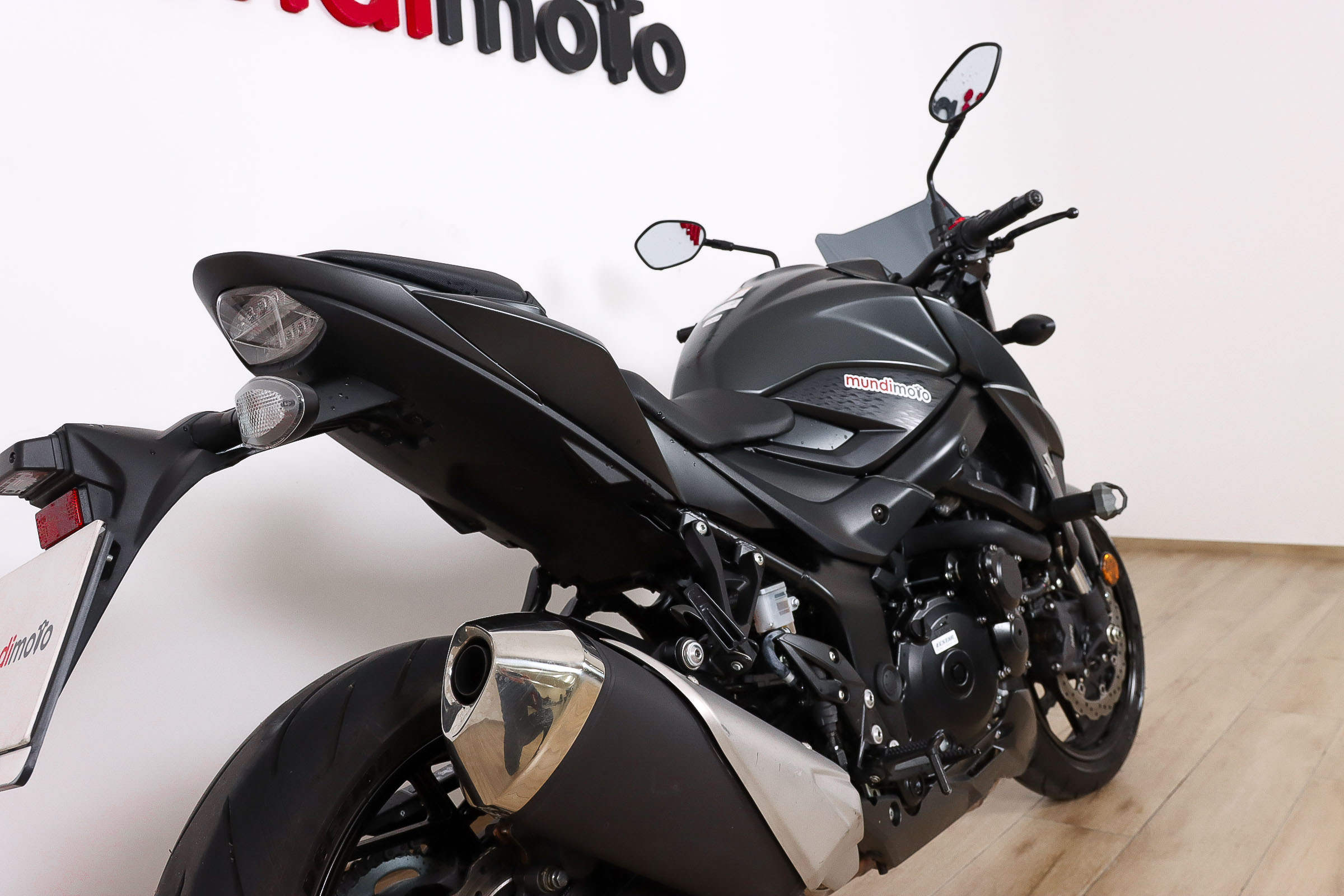 SUZUKI GSX-S 750SUZUKI4 SUZUKI GSX-S 750SUZUKI4