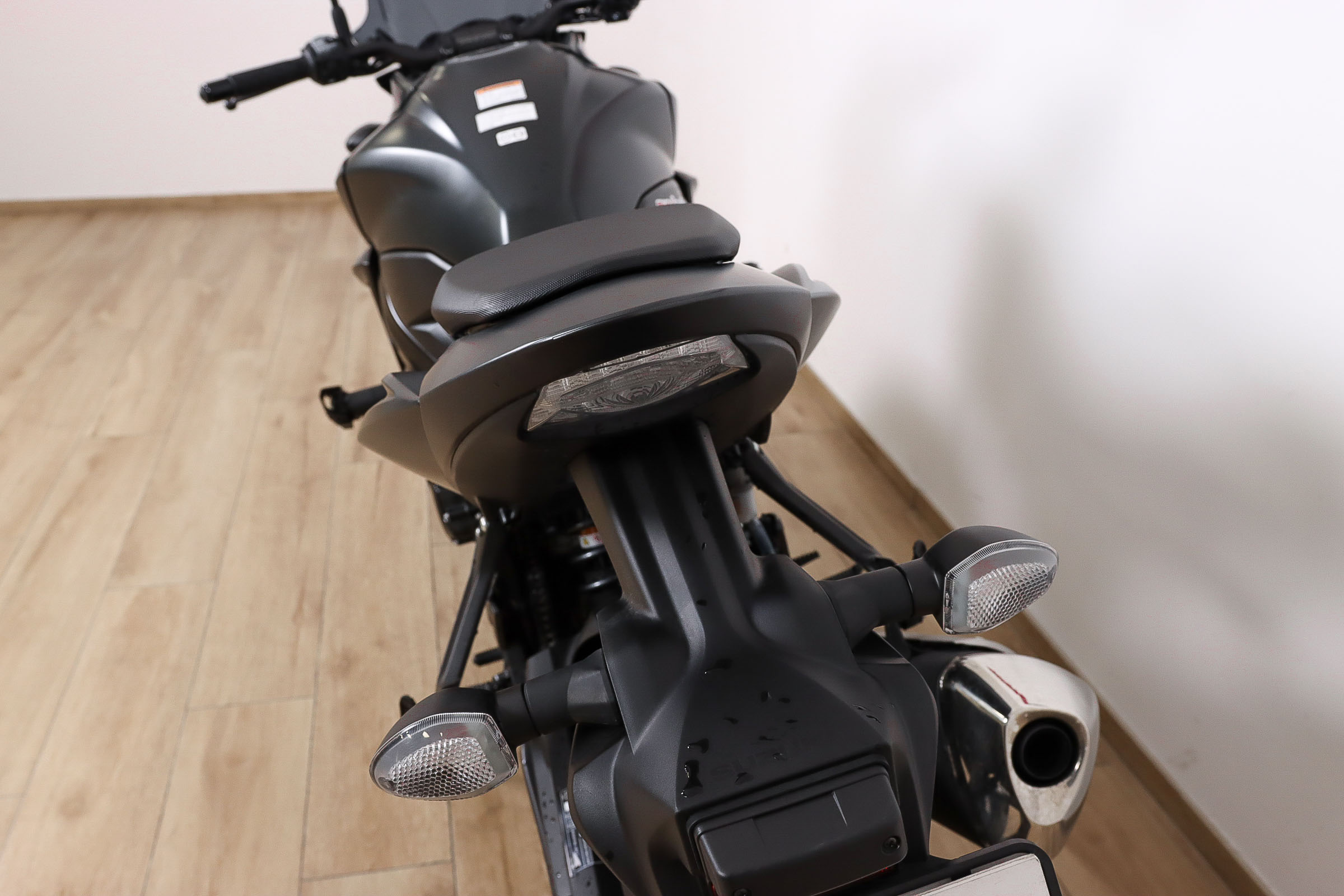 SUZUKI GSX-S 750SUZUKI8 SUZUKI GSX-S 750SUZUKI8
