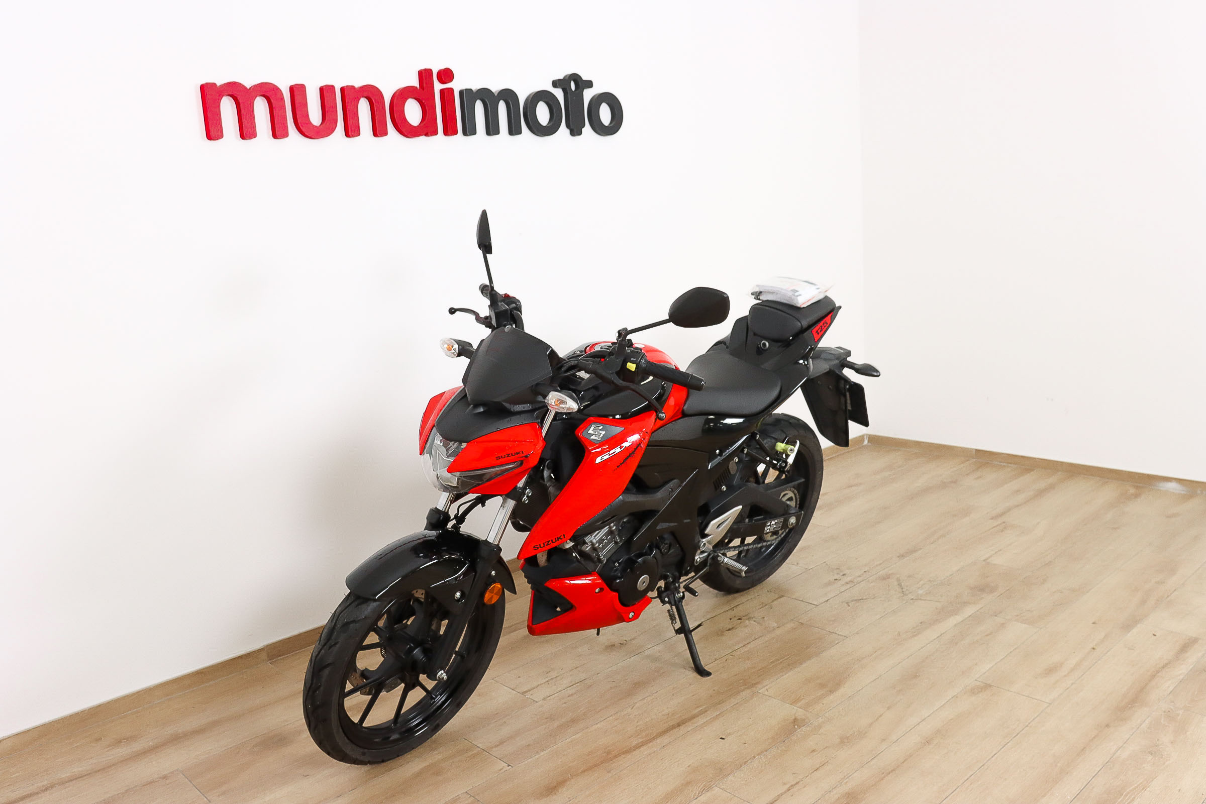SUZUKI GSX-S 125SUZUKI8 SUZUKI GSX-S 125SUZUKI8