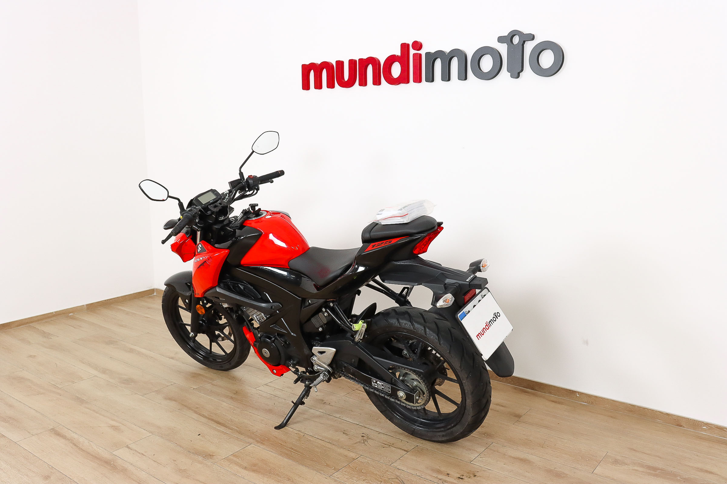 SUZUKI GSX-S 125SUZUKI10 SUZUKI GSX-S 125SUZUKI10