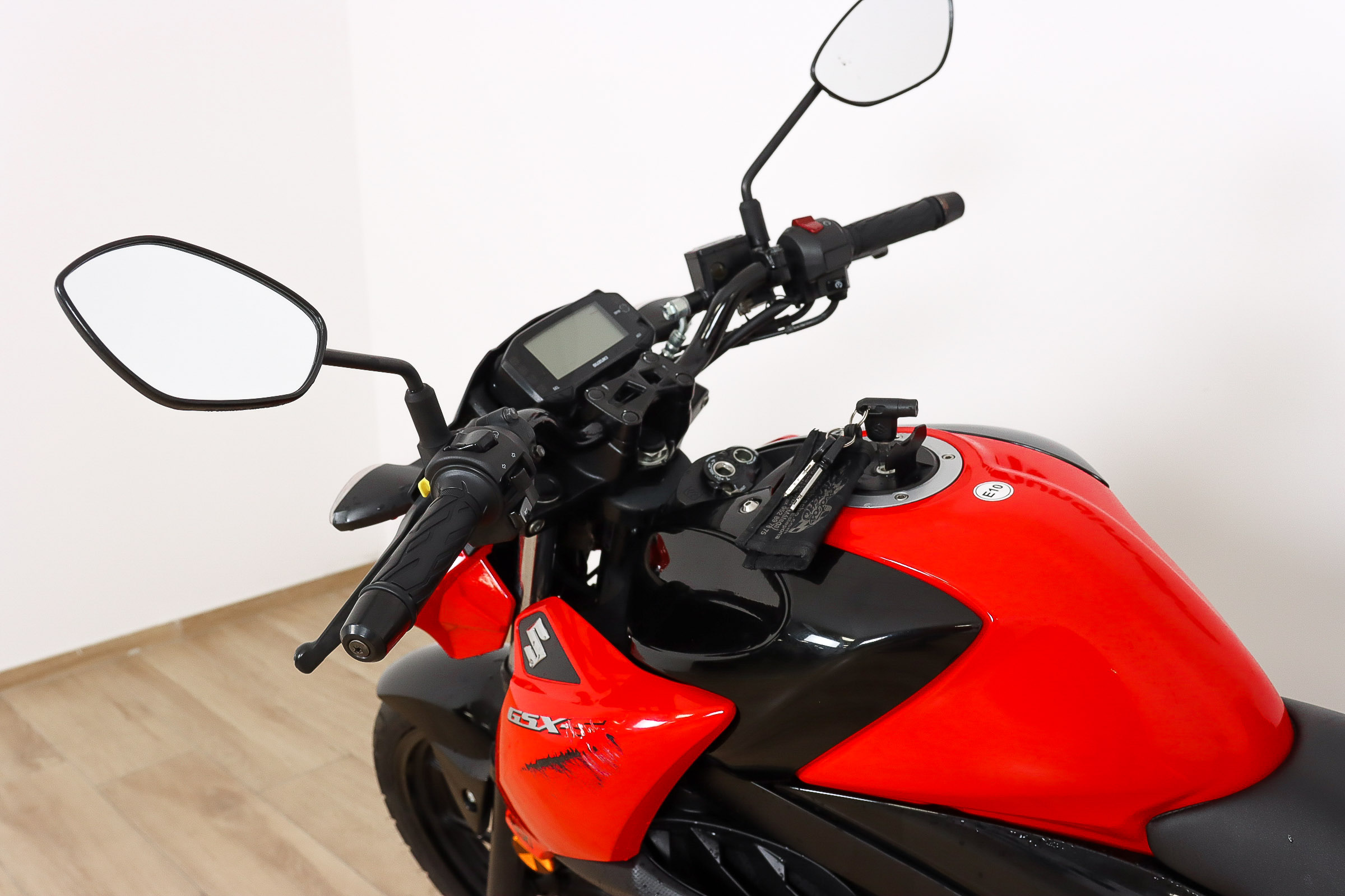 SUZUKI GSX-S 125SUZUKI11 SUZUKI GSX-S 125SUZUKI11