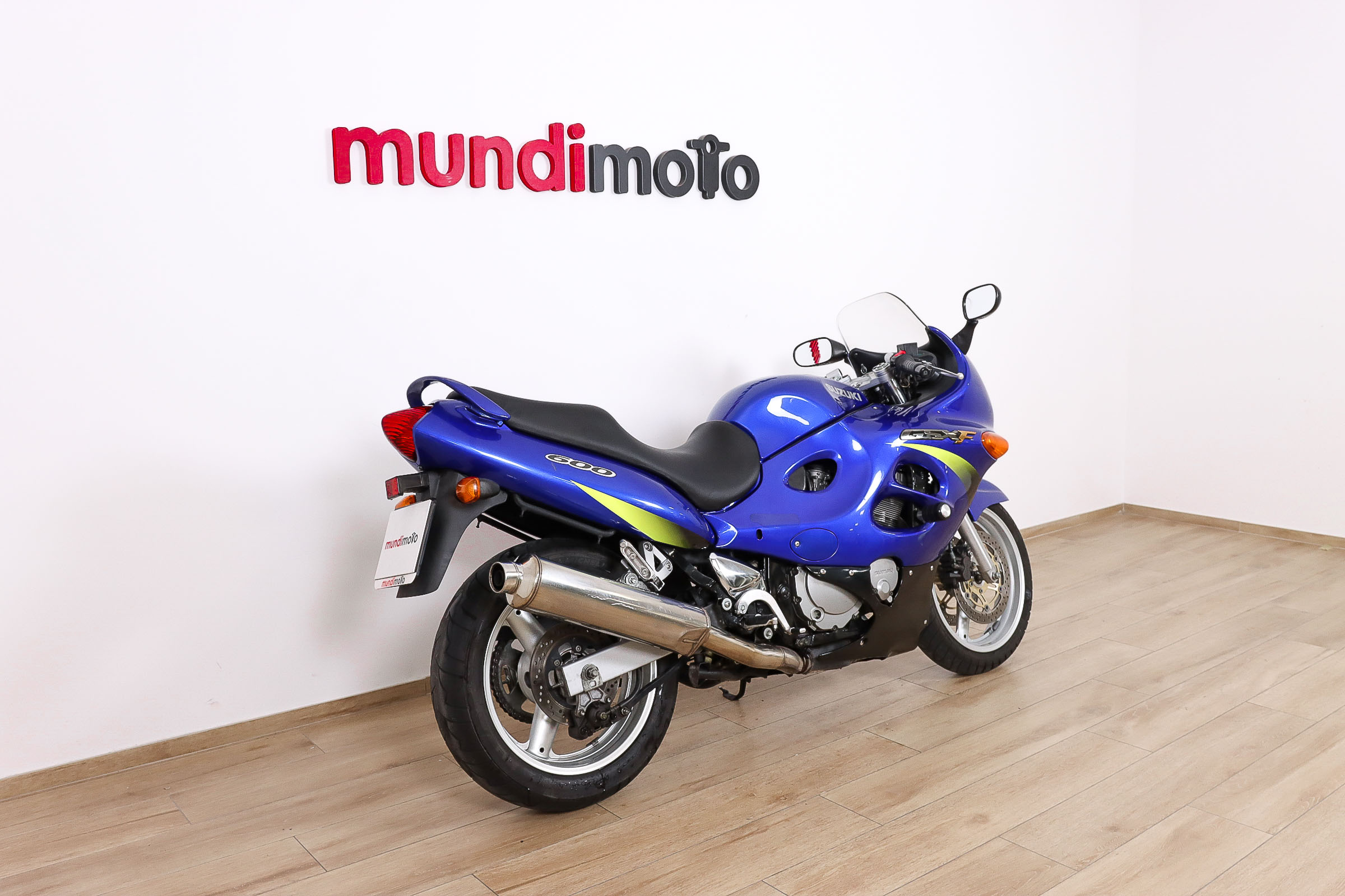 SUZUKI GSX 600F promoSUZUKI3 SUZUKI GSX 600F promoSUZUKI3