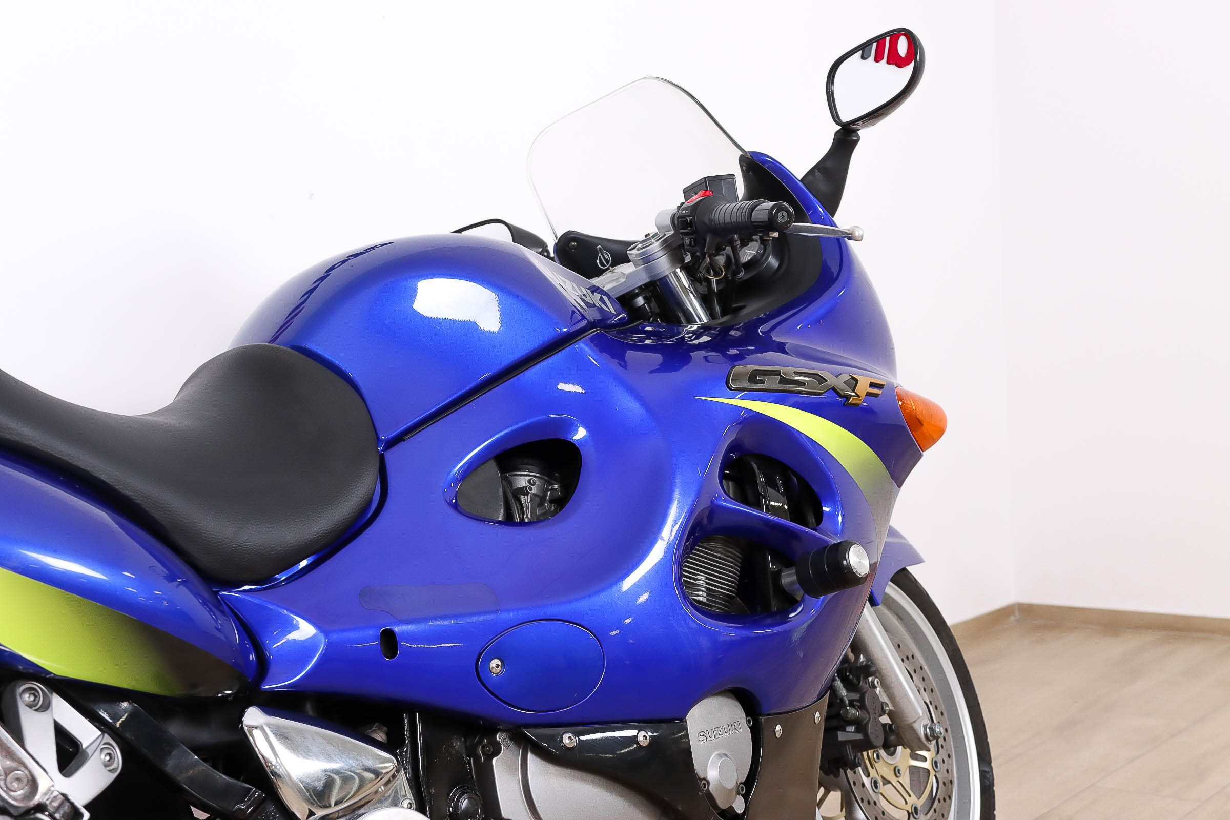 SUZUKI GSX 600F promoSUZUKI7 SUZUKI GSX 600F promoSUZUKI7