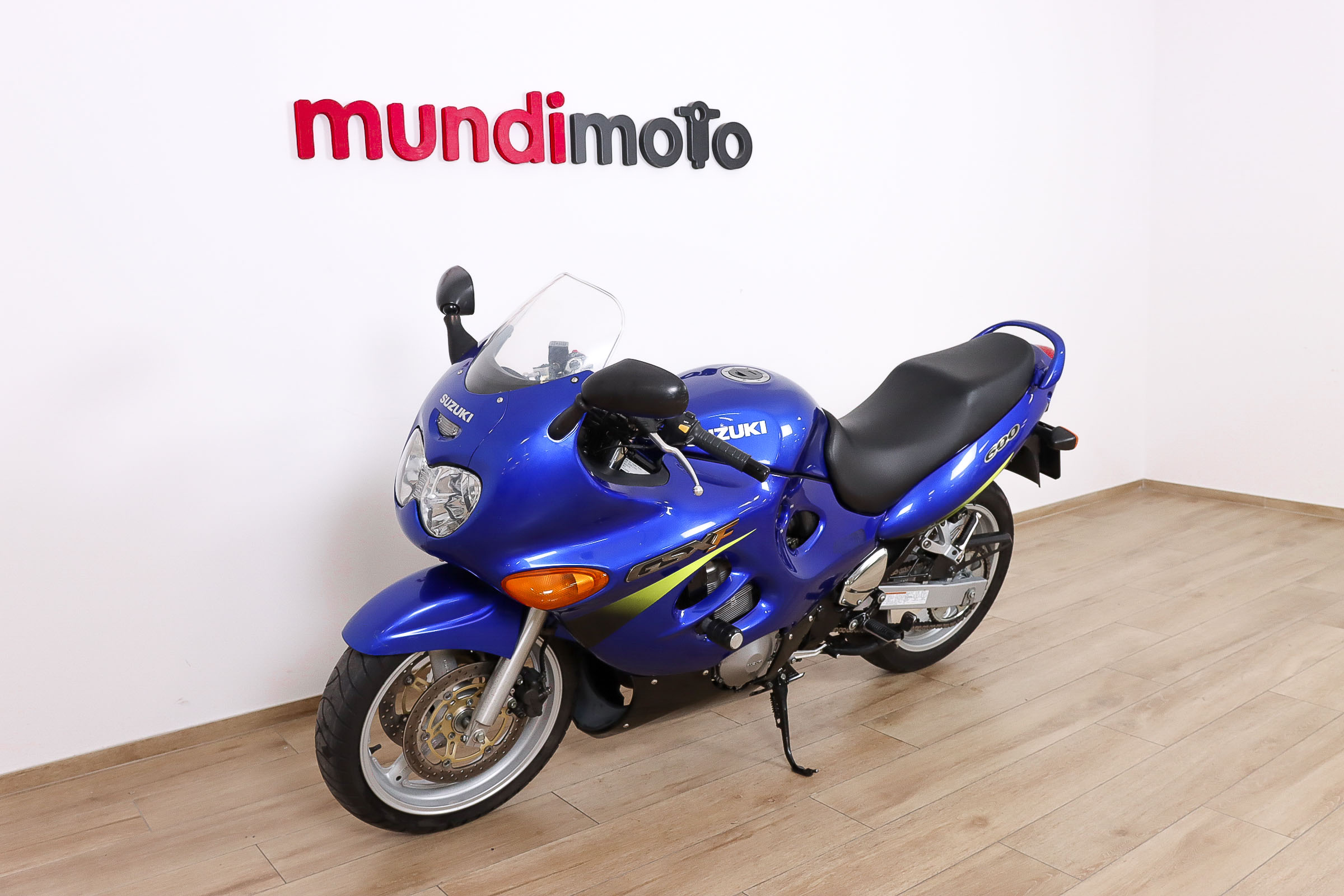 SUZUKI GSX 600F promoSUZUKI10 SUZUKI GSX 600F promoSUZUKI10