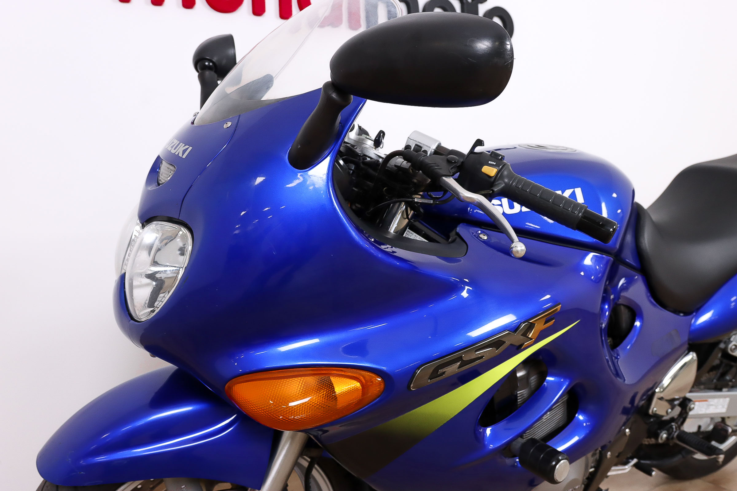 SUZUKI GSX 600F promoSUZUKI13 SUZUKI GSX 600F promoSUZUKI13