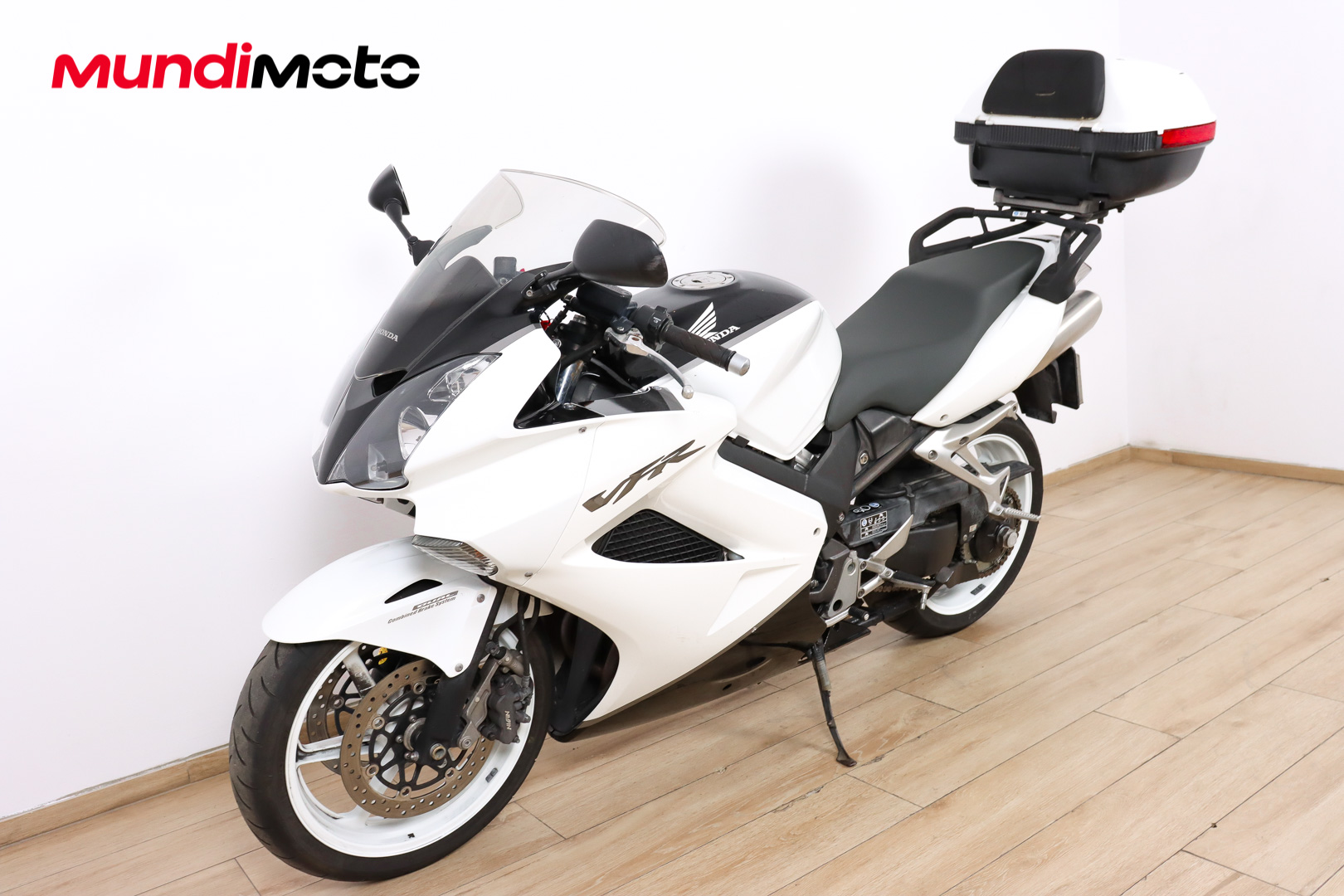 HONDA VFR 800 FIHONDA8 HONDA VFR 800 FIHONDA8