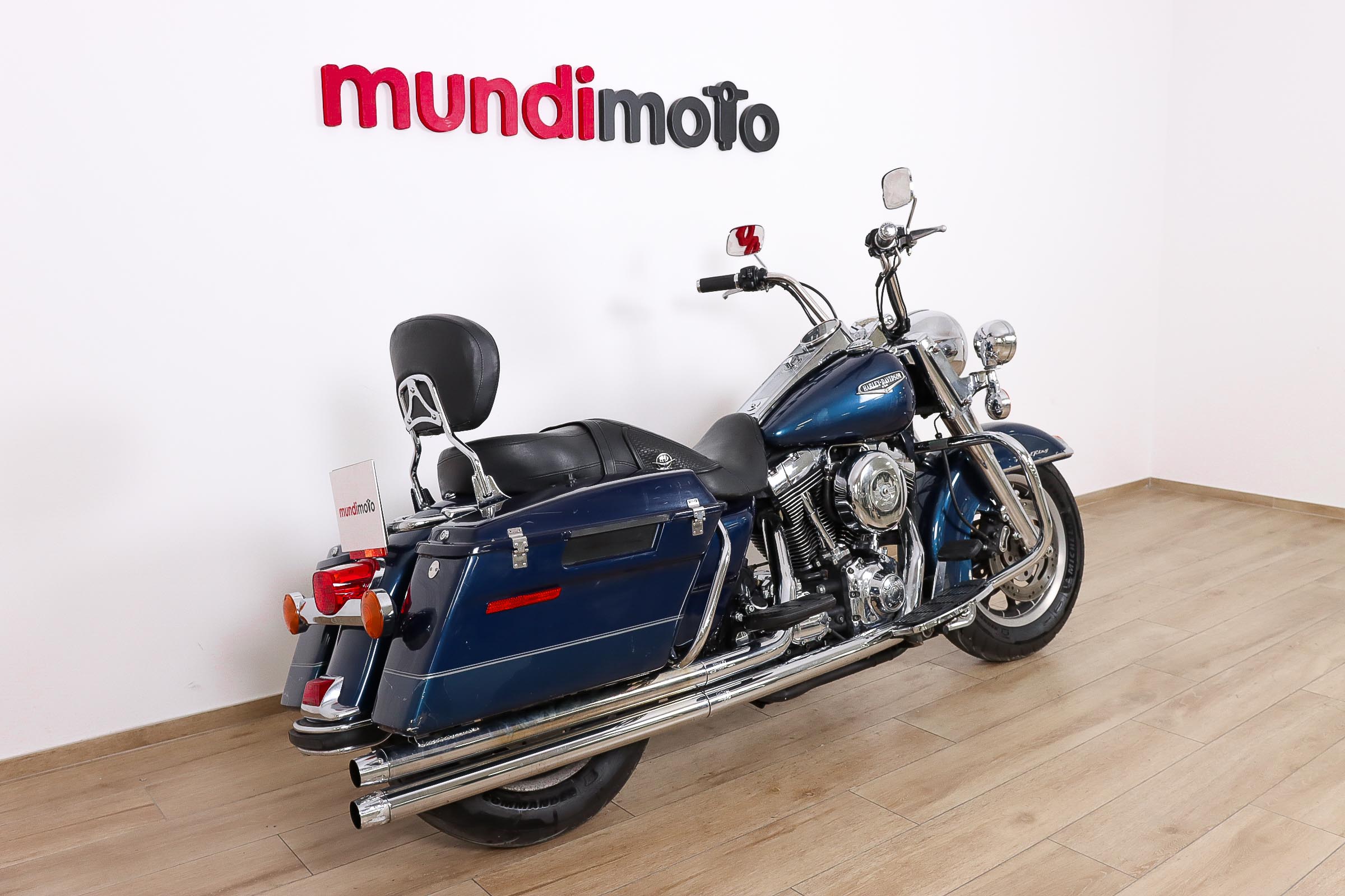 HARLEY DAVIDSON Touring Road KingHARLEY DAVIDSON2 HARLEY DAVIDSON Touring Road KingHARLEY DAVIDSON2