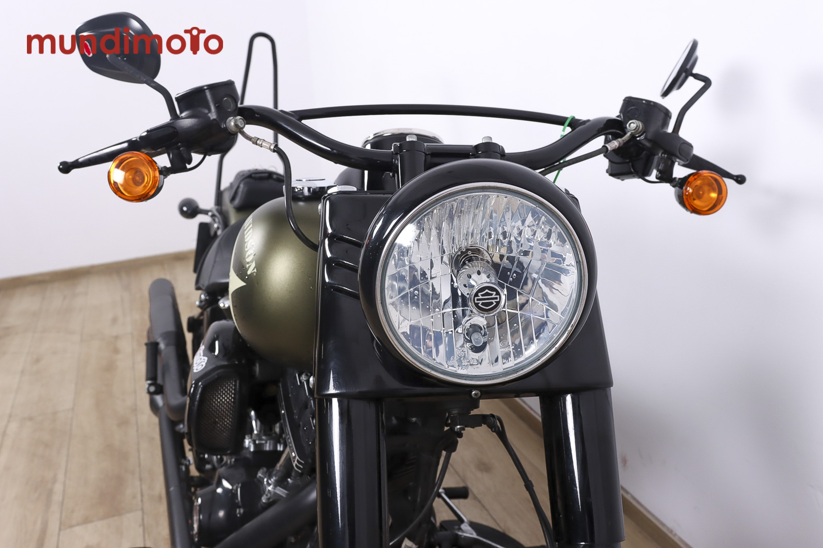HARLEY DAVIDSON Softail SlimHARLEY DAVIDSON3 HARLEY DAVIDSON Softail SlimHARLEY DAVIDSON3