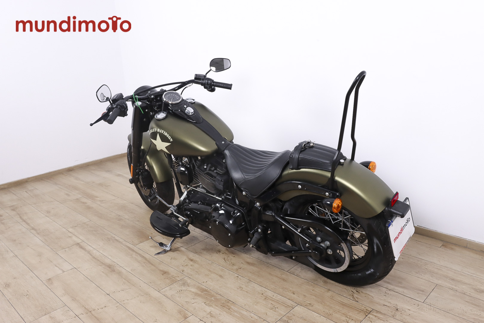 HARLEY DAVIDSON Softail SlimHARLEY DAVIDSON7 HARLEY DAVIDSON Softail SlimHARLEY DAVIDSON7